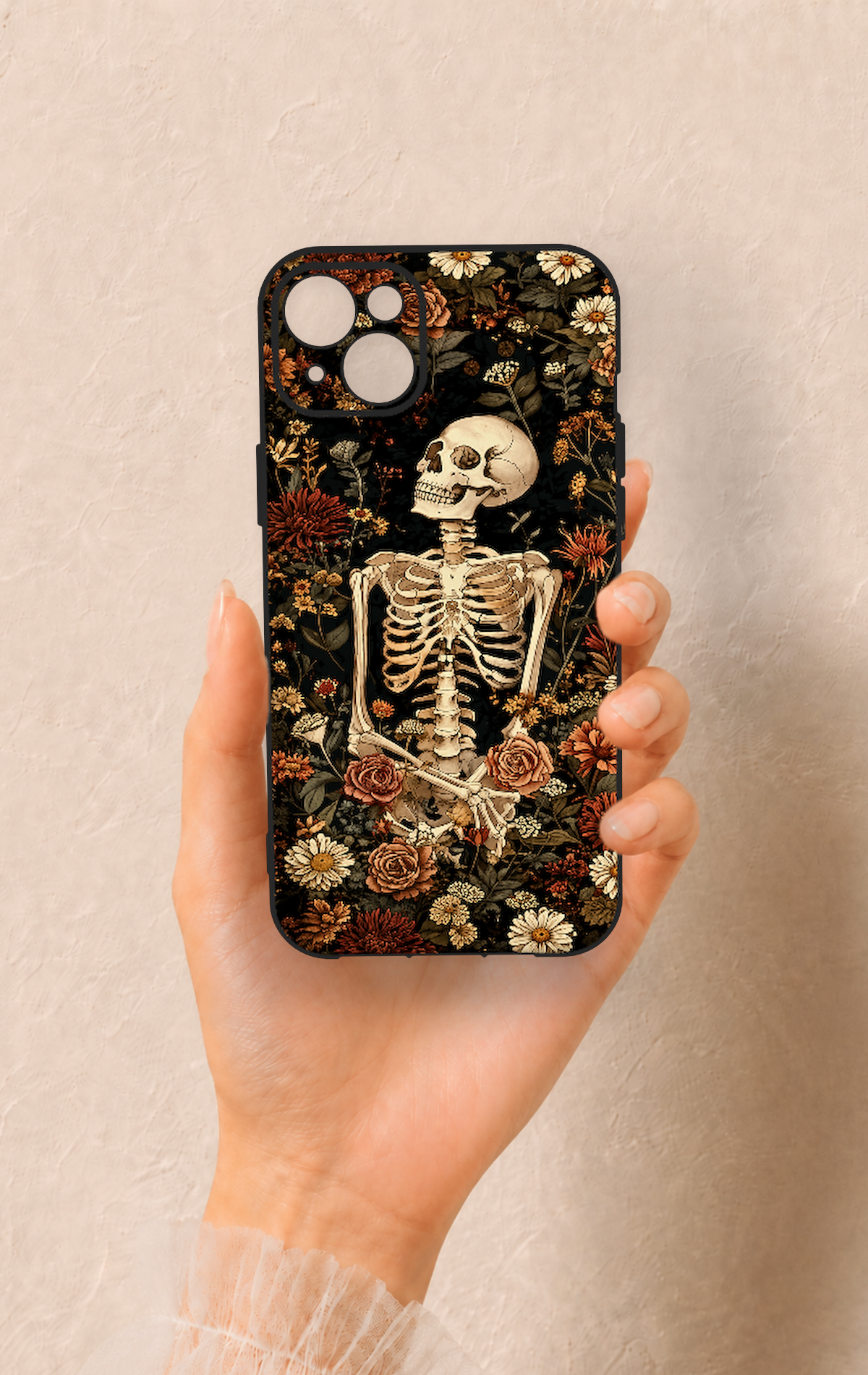 iPhone 14 Plus/15 Plus Uyumlu Çiçek İskelet Desenli Silikon Kılıf