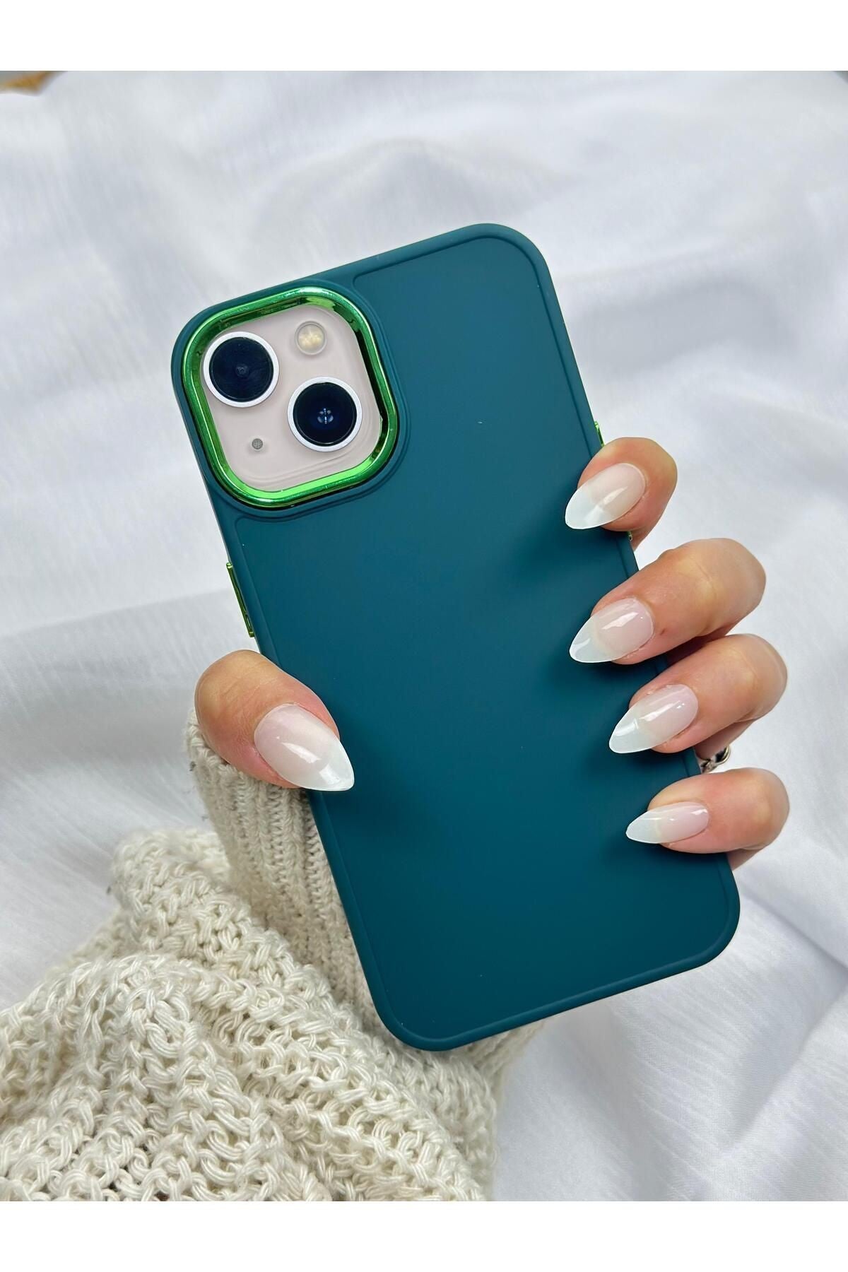 İphone 14 Uyumlu Parlak Metal Detaylı Tuşu Kolay Basmalı Pastel Silikon Ruby Kılıf