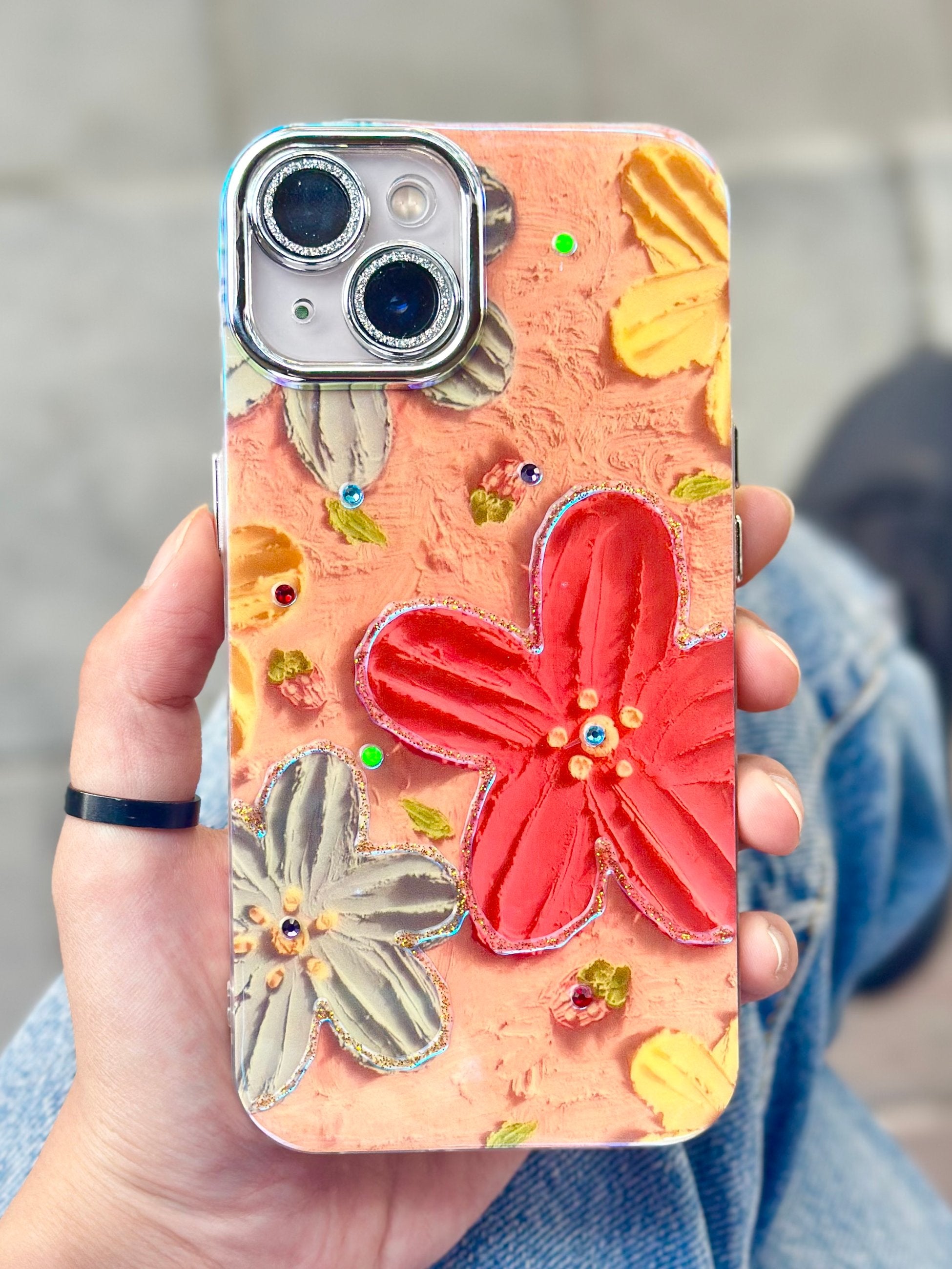 iPhone 14 Çiçek Desenli Lens Koruyuculu Paint Kılıfı