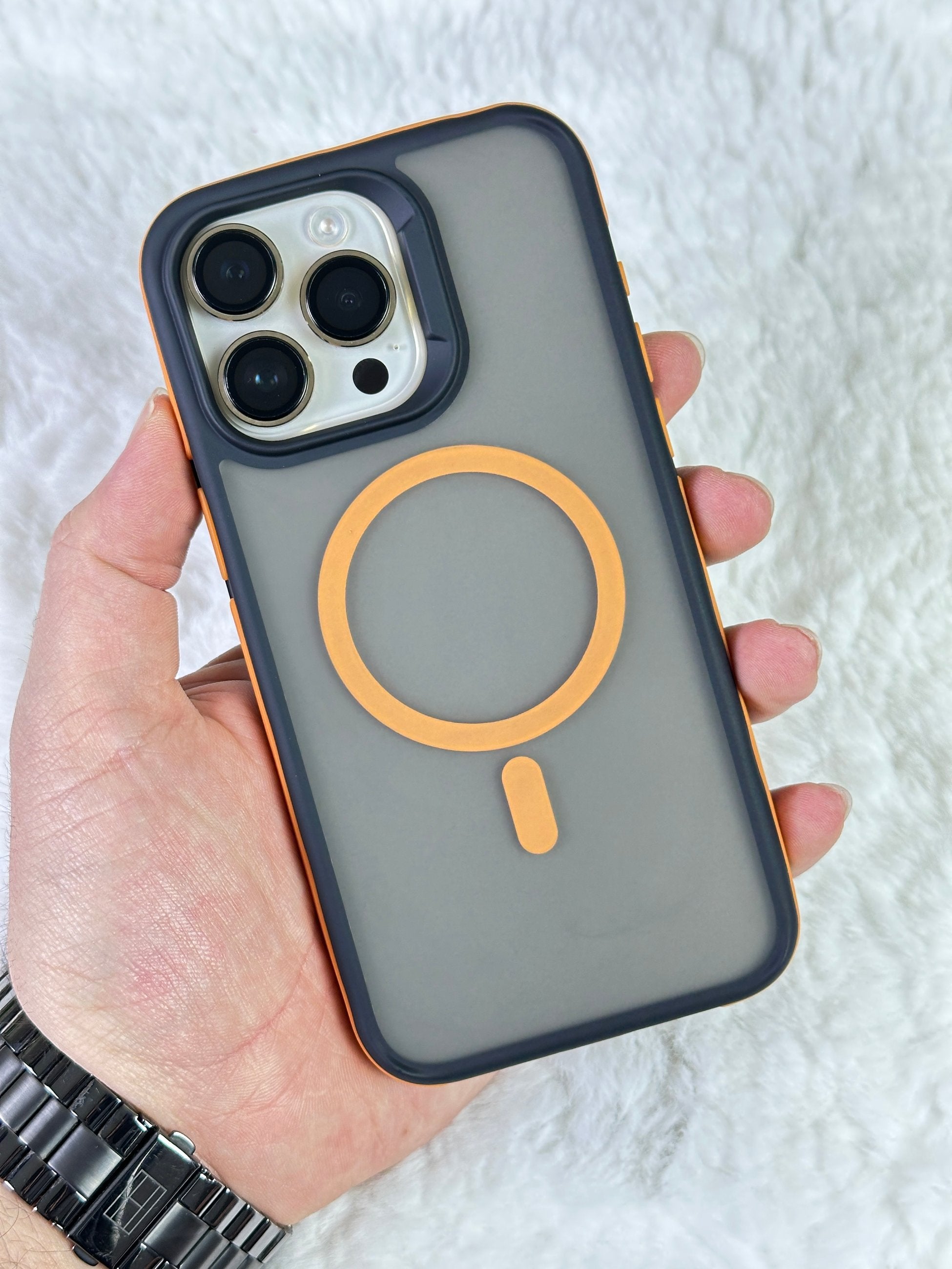 iPhone 15 Pro Max ile Uyumlu Magsafe Özellikli Arkası Mat Yanları Renkli Star Magsafe Kılıf