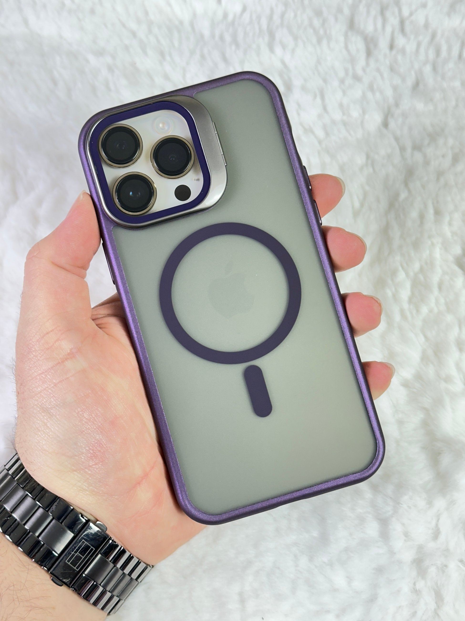 iPhone 14 Pro Max ile Uyumlu Açılabilir Kamera Koruyucu Cam ve Stand Olabilen Arkası Mat Yanları Sert Silikon Duda Magsafe