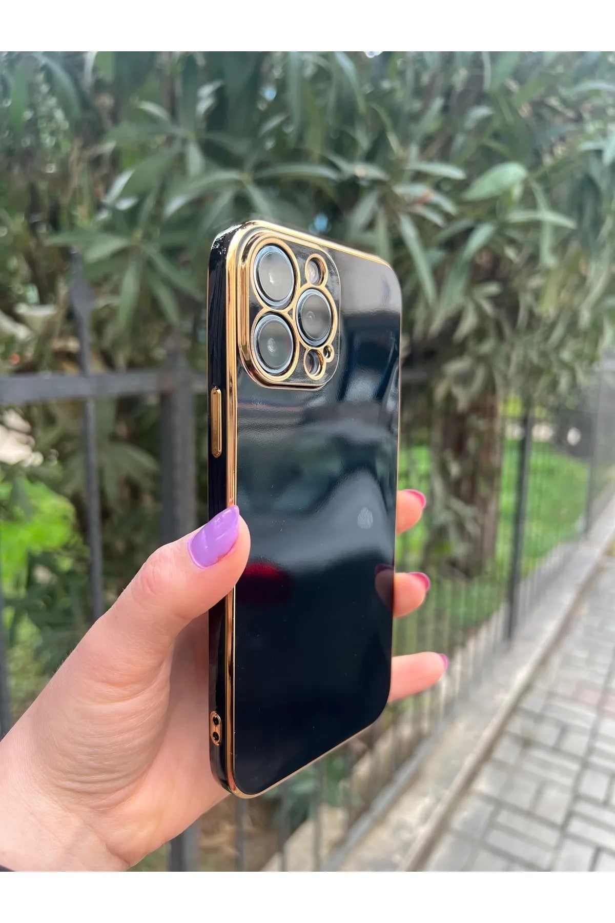 iPhone 14 Pro Max Gold Kenarlı Parlak Bark Kılıf
