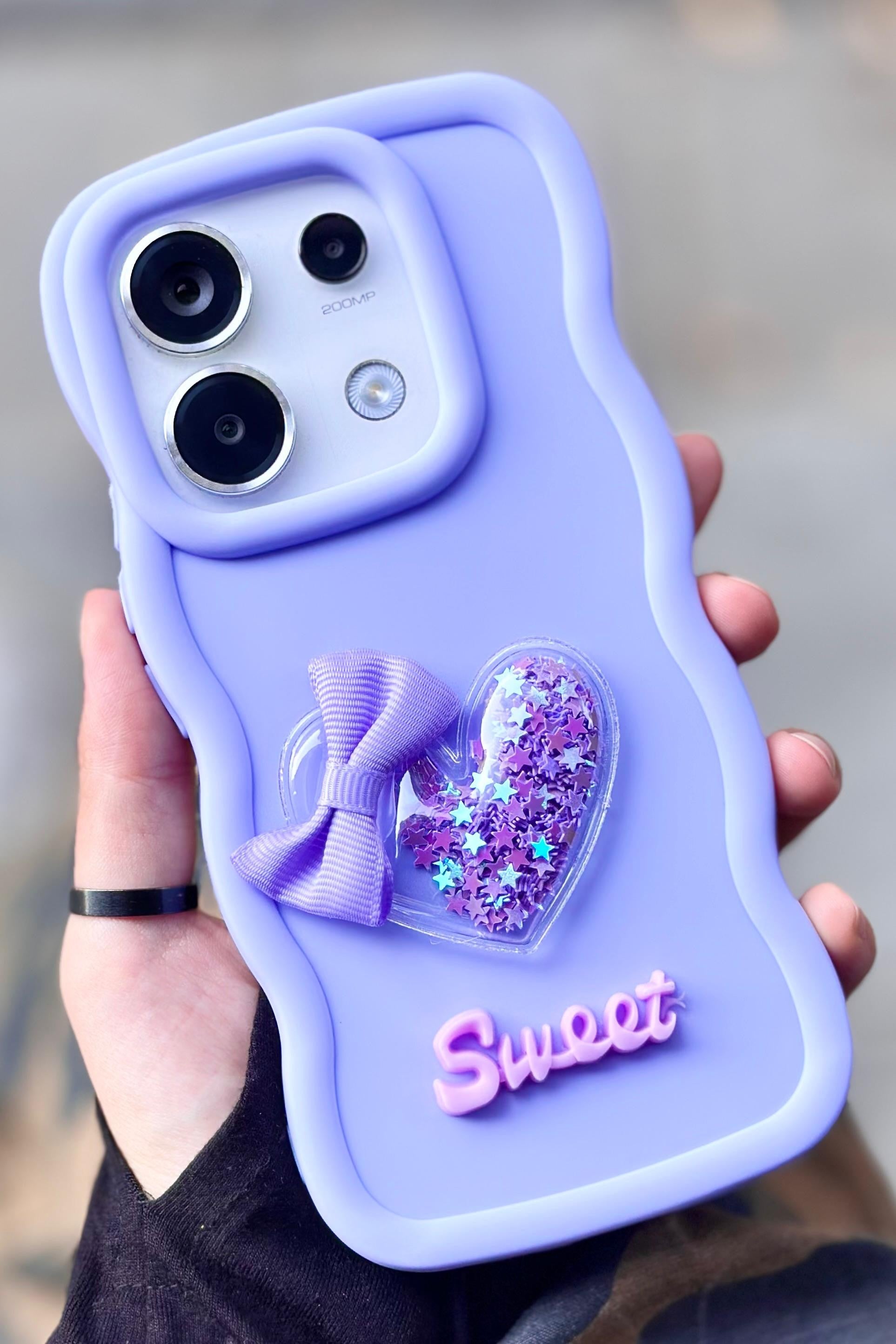 Redmi Note 13 Pro 4G Uyumlu Renkli Kalp Kurdele Detaylı Simli Dalgalı Sweety Kılıf