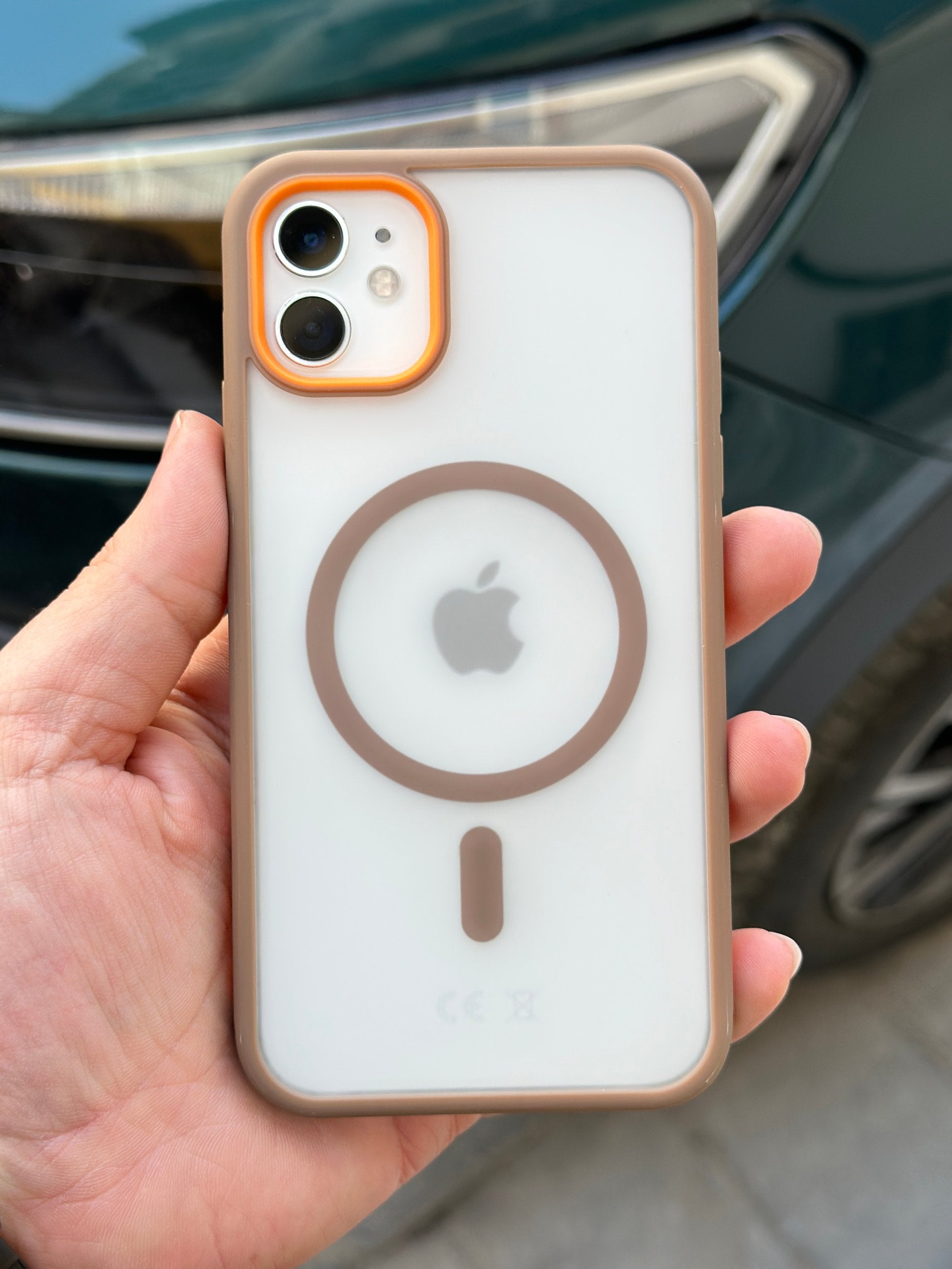 iPhone 12 Magsafe Özellikli Arkası Mat Yanları Renkli Yumuşak Silikon Aura Kılıf