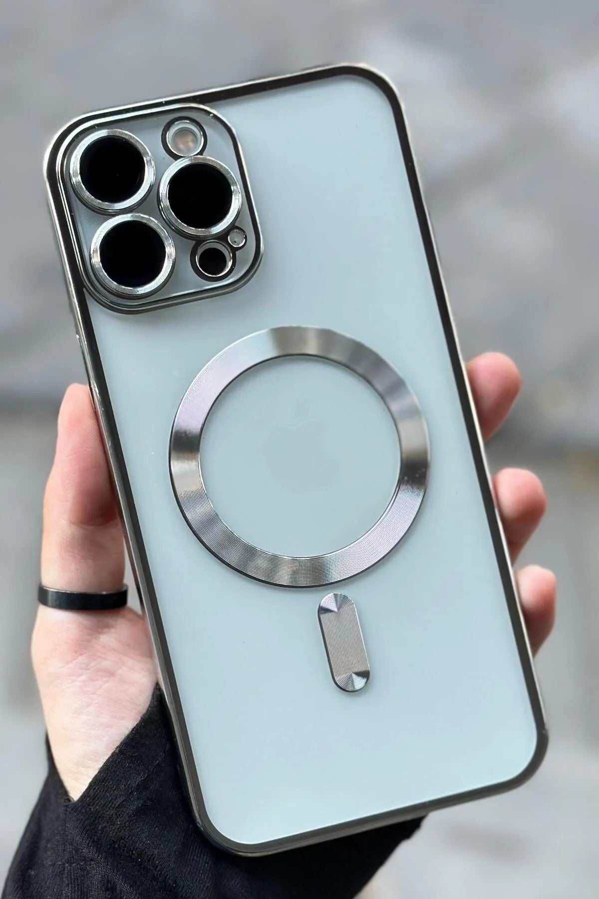 iPhone 12 Pro Max Kamera Korumalı Sararmaz Silikon Parlak Magsafe Destekli Modern Cetro Kılıf