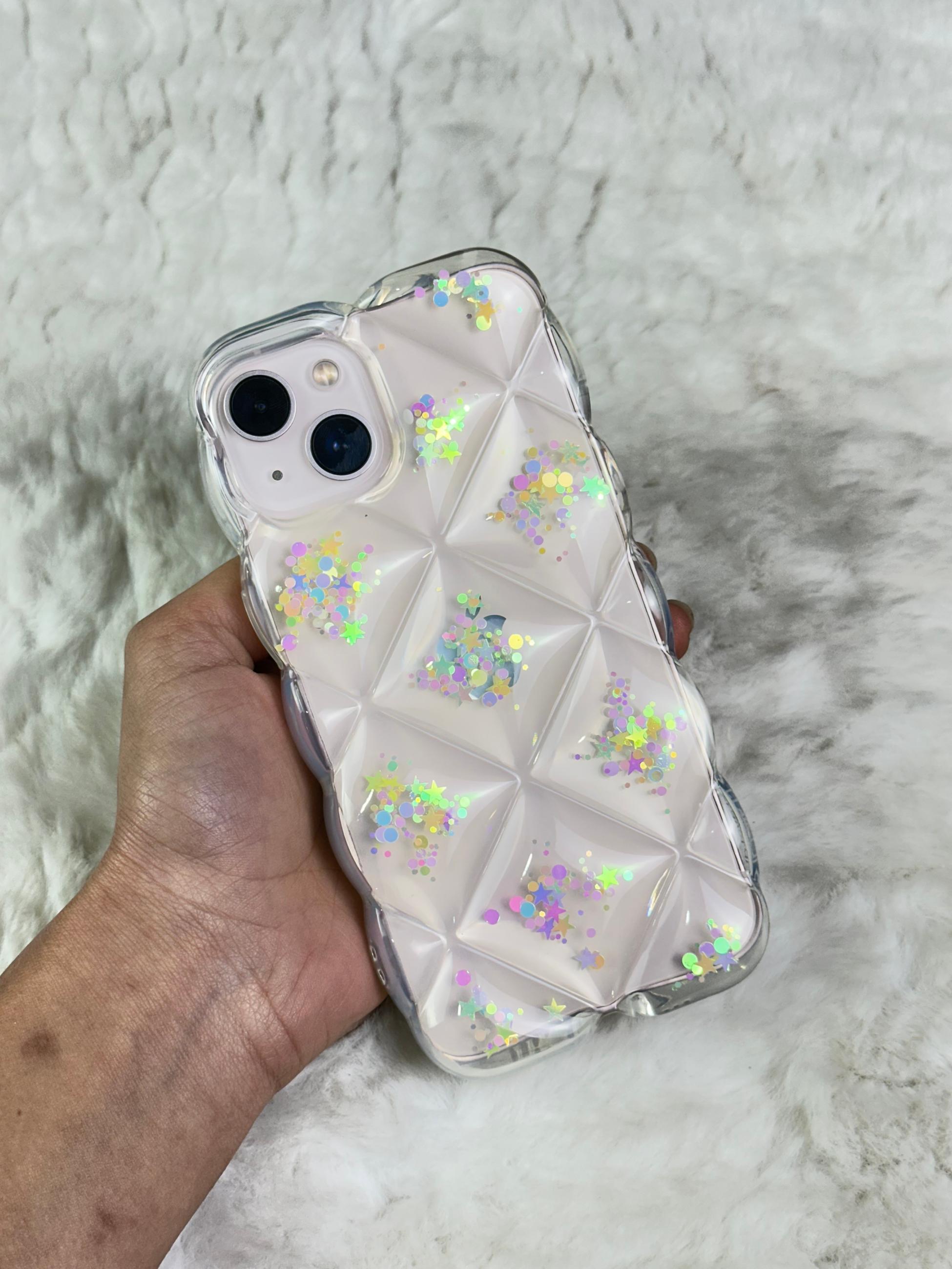 iPhone 13 Darbe Emici Özellikli Çiçekli Kalpli Figürlü Angel Kılıf