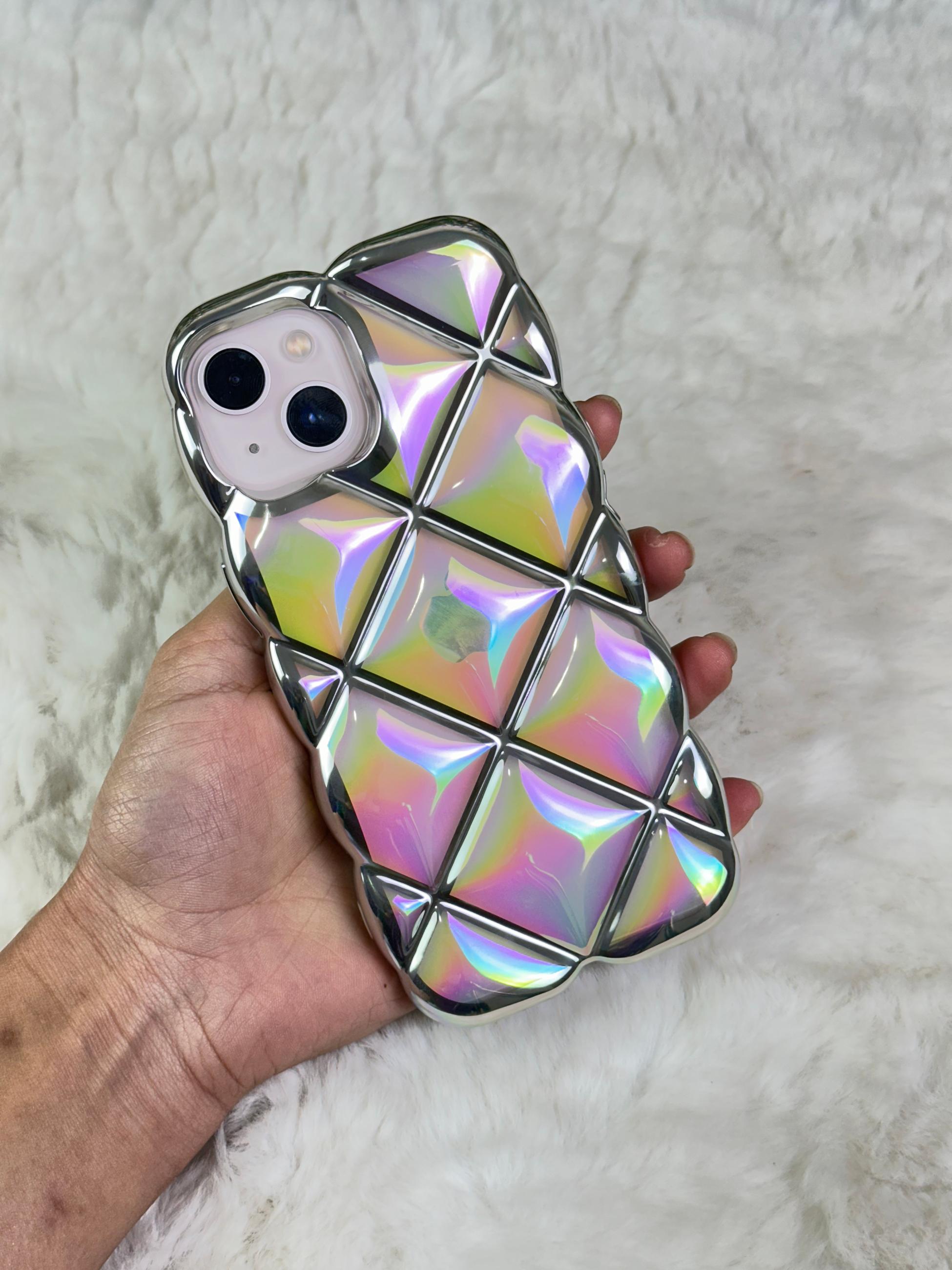 iPhone 14 Kabartma Desenli 3D Darbe Emici Ultra Sağlam Duda kılıf