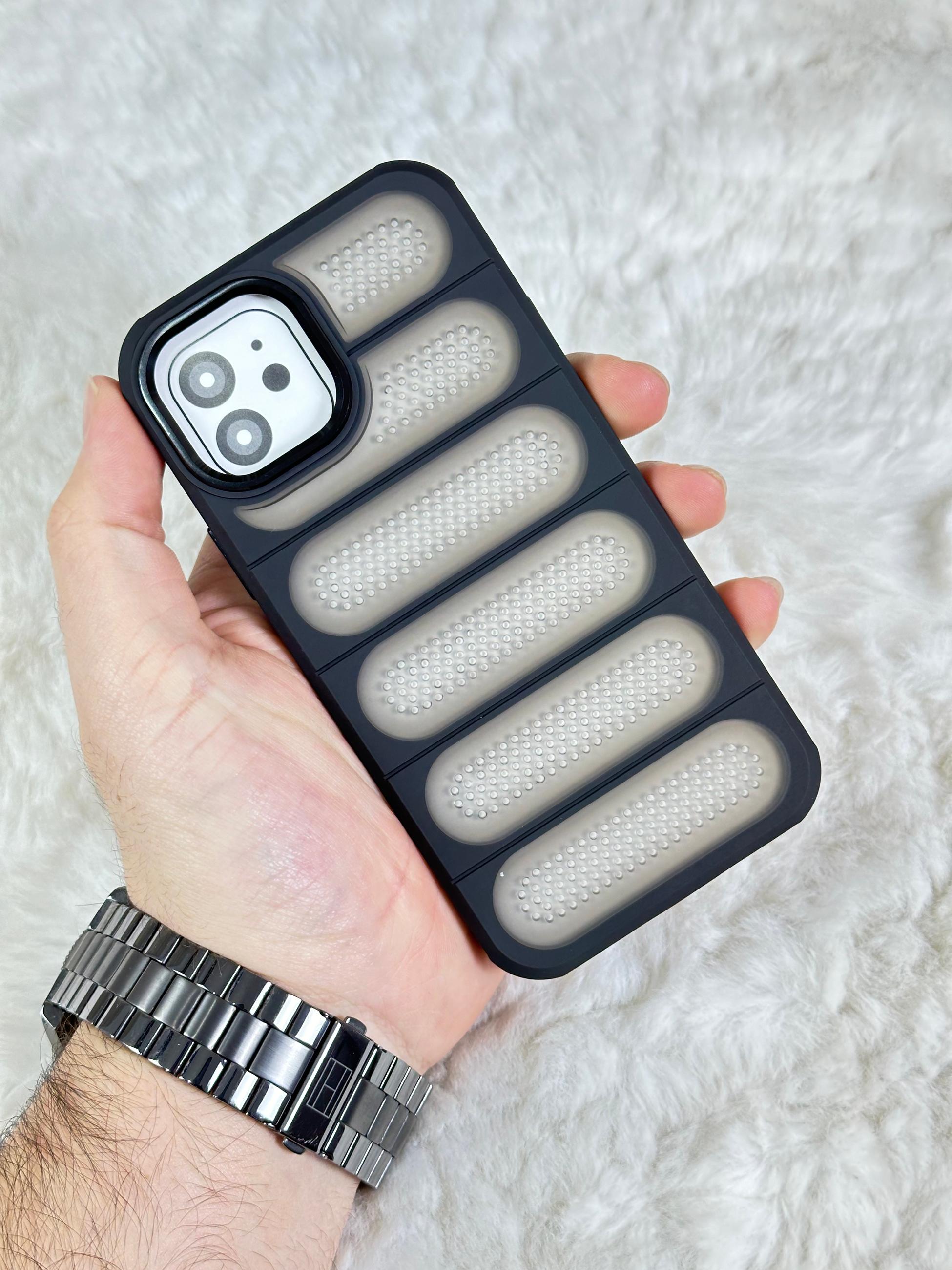 iPhone 12 Pars Kılıf