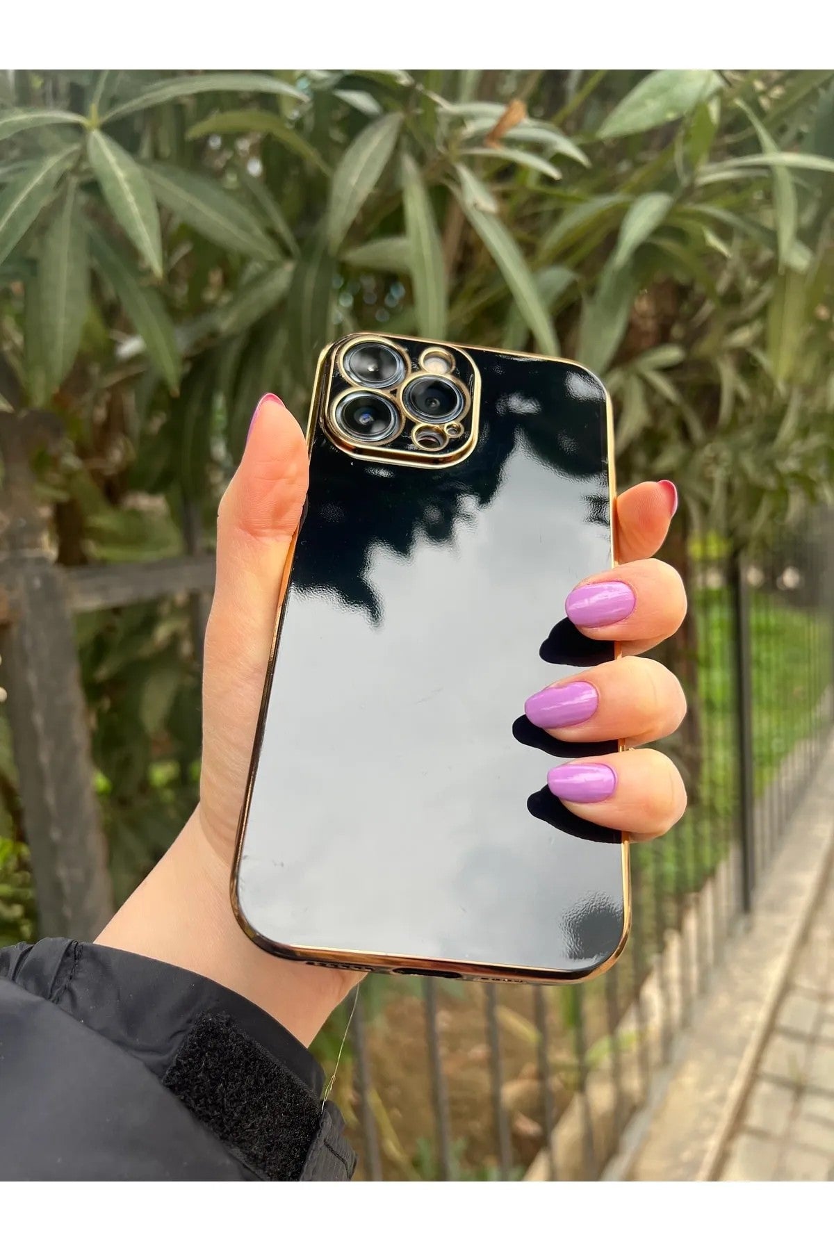 iPhone 13 Pro Max Gold Kenarlı Parlak Bark Kılıf