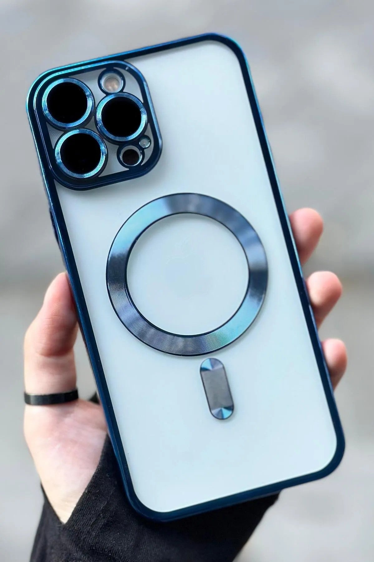 iPhone 14 Pro Max Kamera Korumalı Sararmaz Silikon Parlak Magsafe Destekli Modern Cetro Kılıf