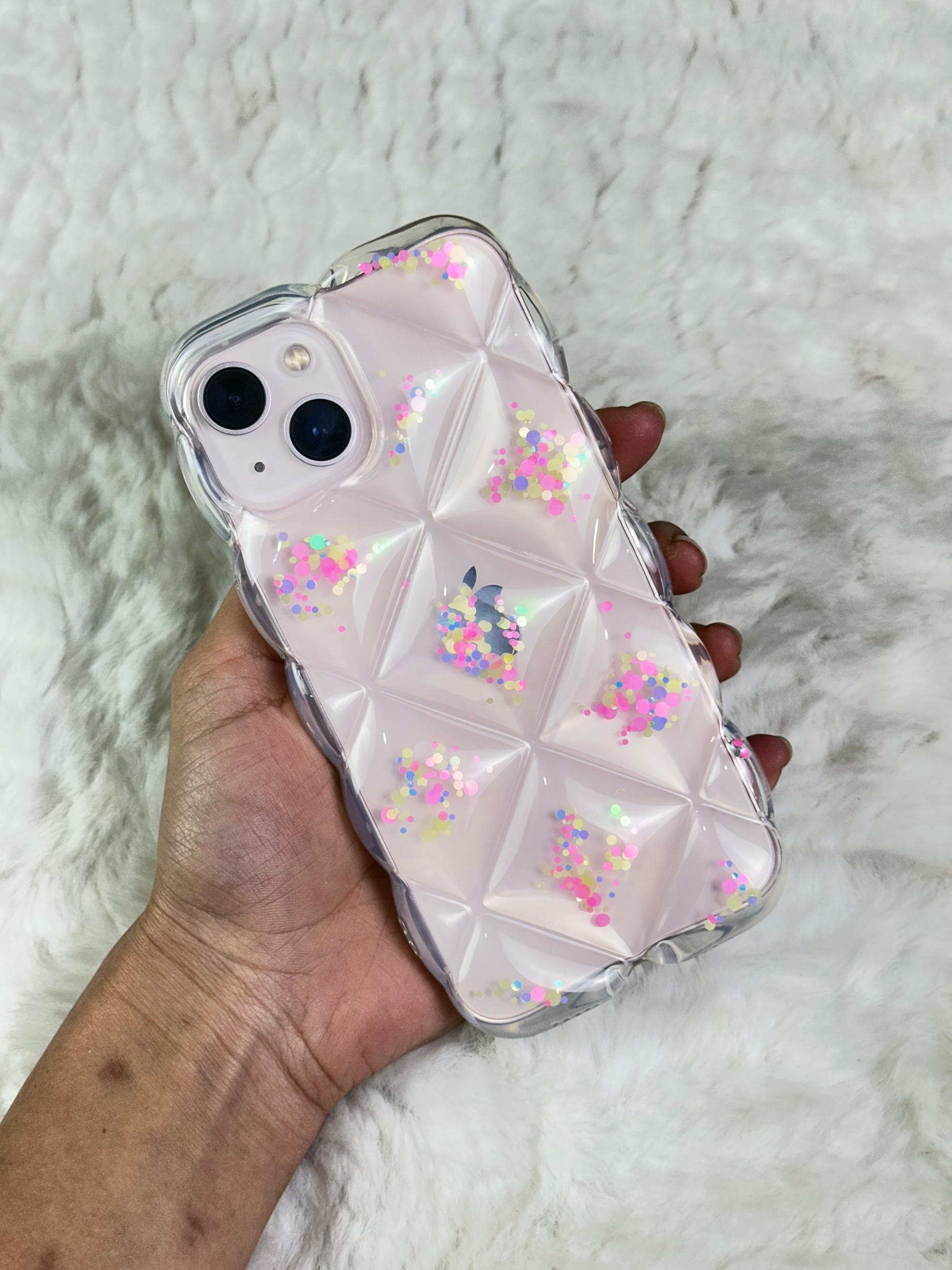 iPhone 13 Darbe Emici Özellikli Çiçekli Kalpli Figürlü Angel Kılıf