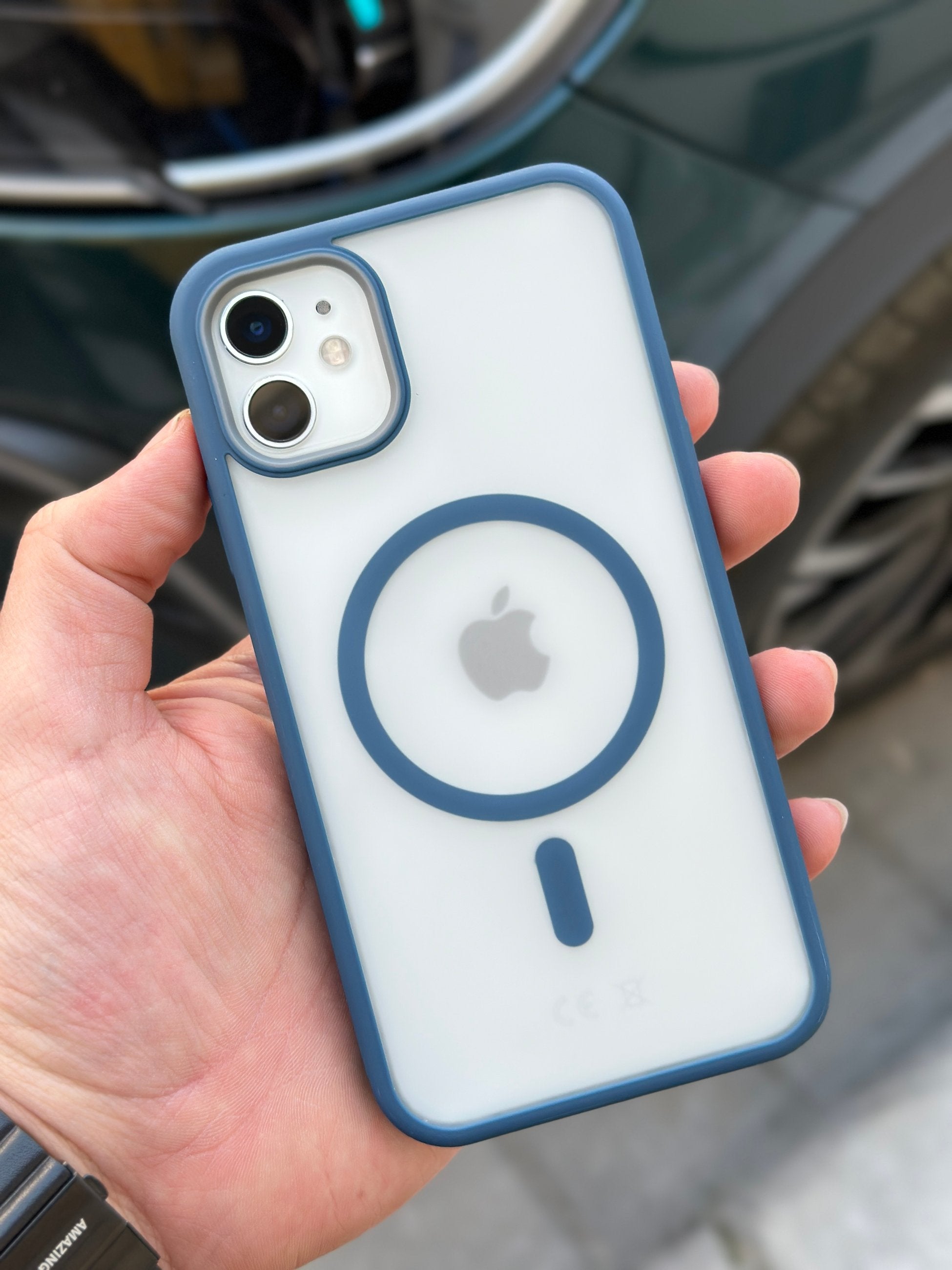 iPhone 11 Magsafe Özellikli Arkası Mat Yanları Renkli Yumuşak Silikon Aura Kılıf