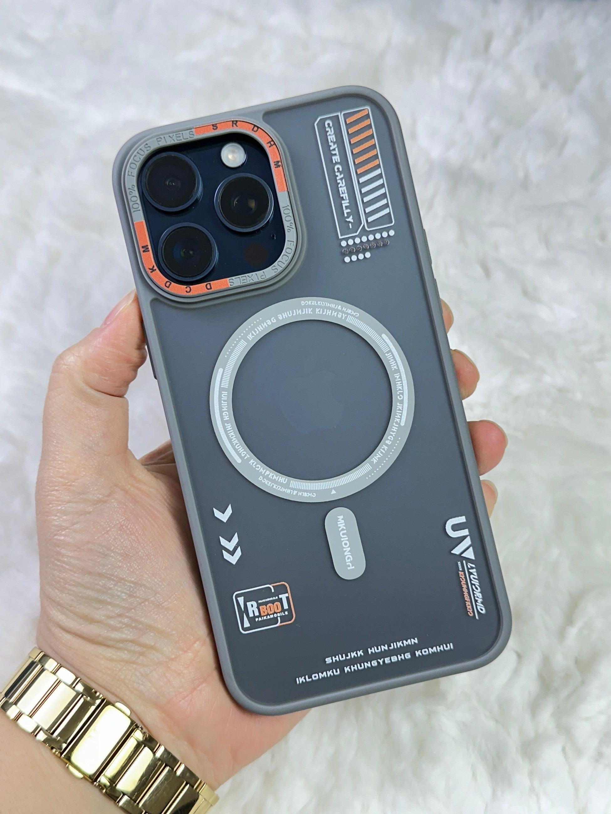 iPhone 15 Pro Max Magsafe Wireless Şarj Özellikli Desenli Tiger Kılıf