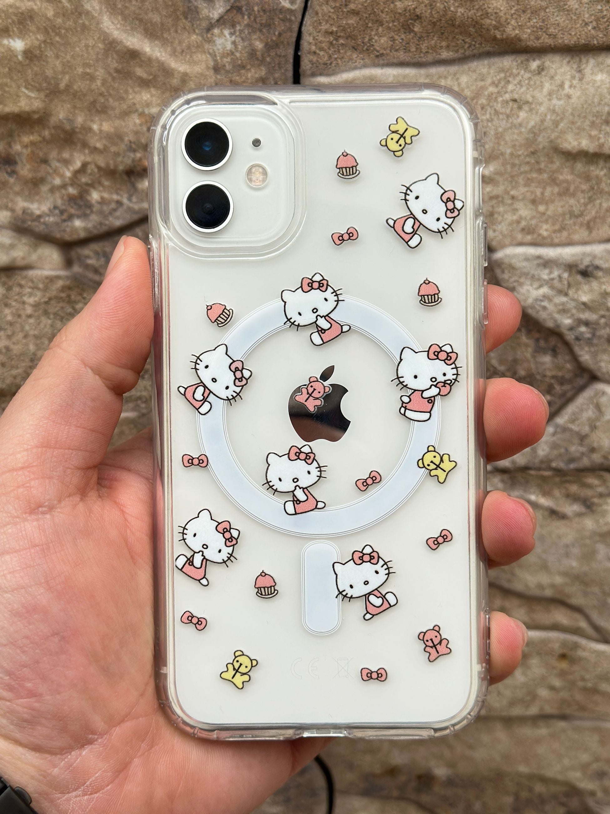 Magsafe Özellikli Kamera Çıkıntılı Hello Kitty Figürlü Şeffaf Hello Kitty Kılıf