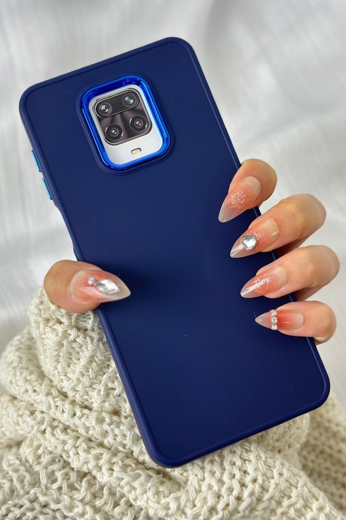 Redmi Note 9 Pro Ve Redmi Note 9s Uyumlu Parlak Metal Detaylı Kolay Basmalı Lansman Silikon Ruby