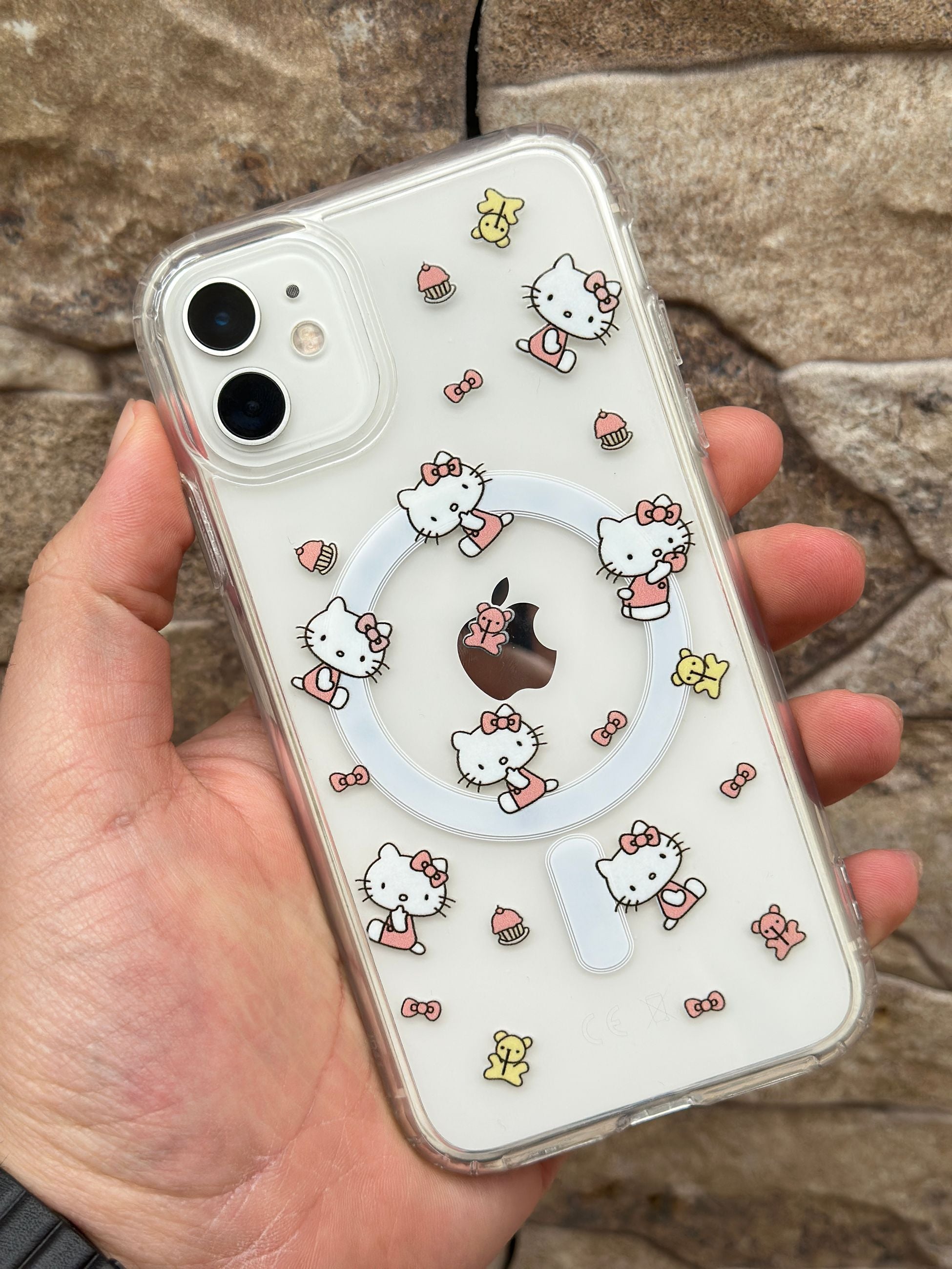 Magsafe Özellikli Kamera Çıkıntılı Hello Kitty Figürlü Şeffaf Hello Kitty Kılıf