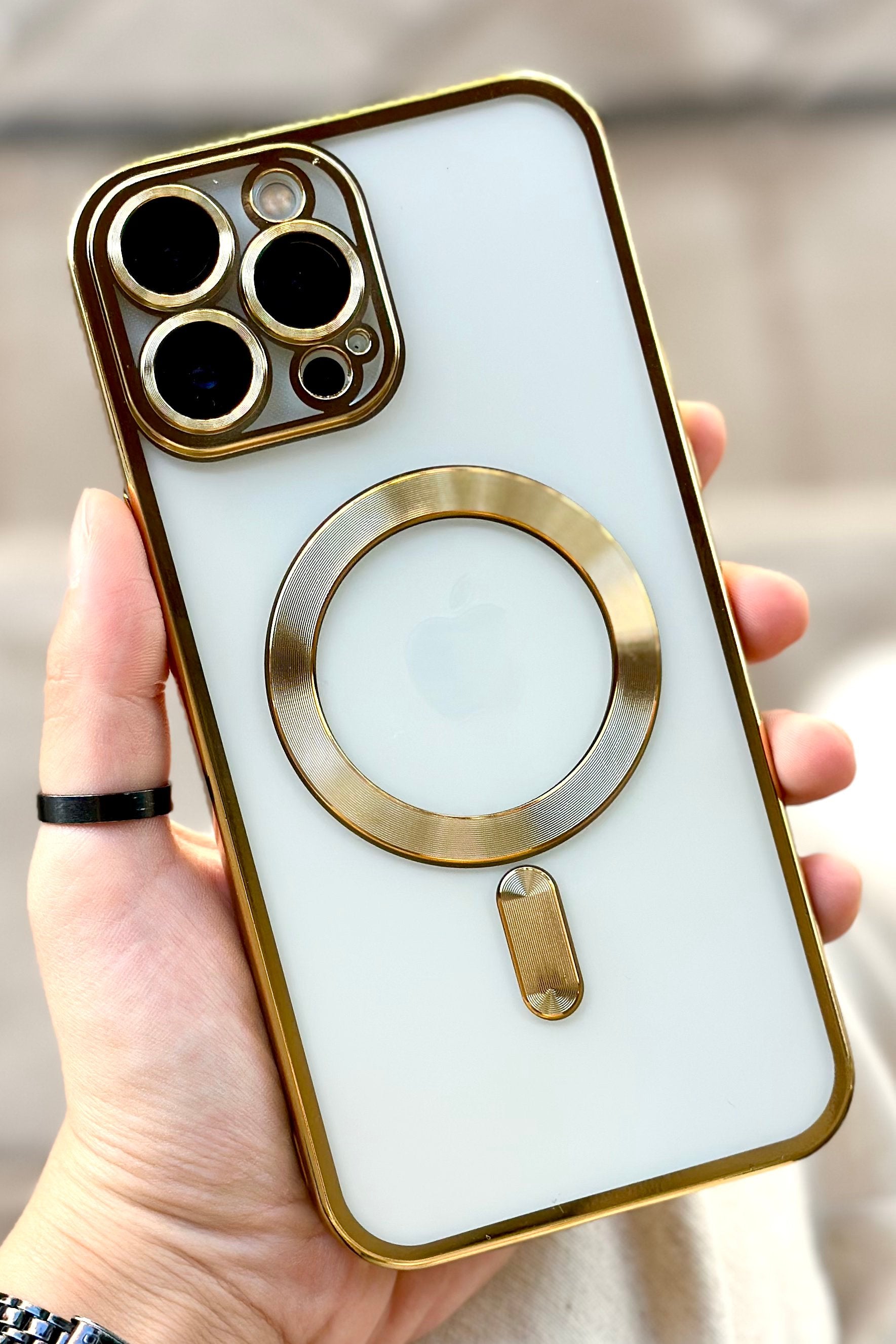 iPhone 15 Pro Max Magsafe Özellikli Simli Kamera Korumalı Shimmer Kılıfı