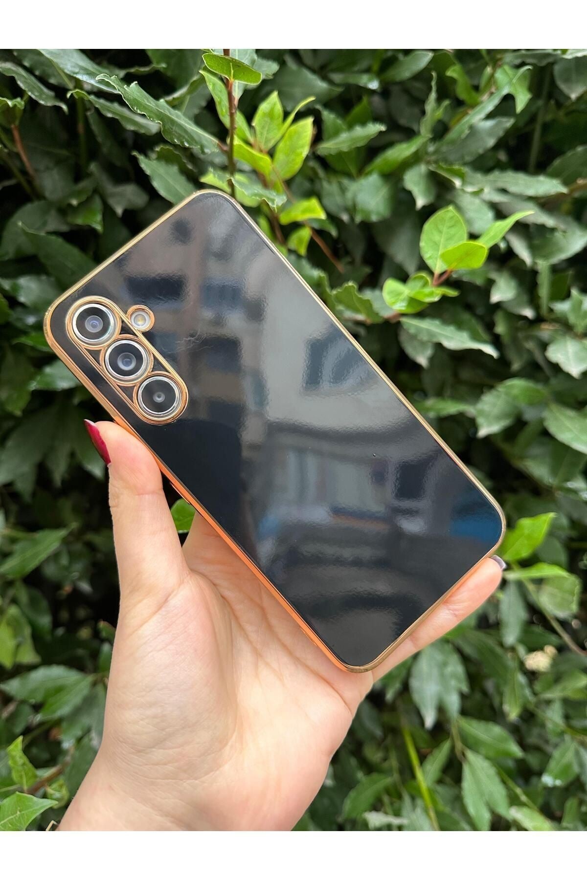 Samsung Galaxy A15 Gold Kenarlı Parlak Kamera Korumalı Bark Kılıf