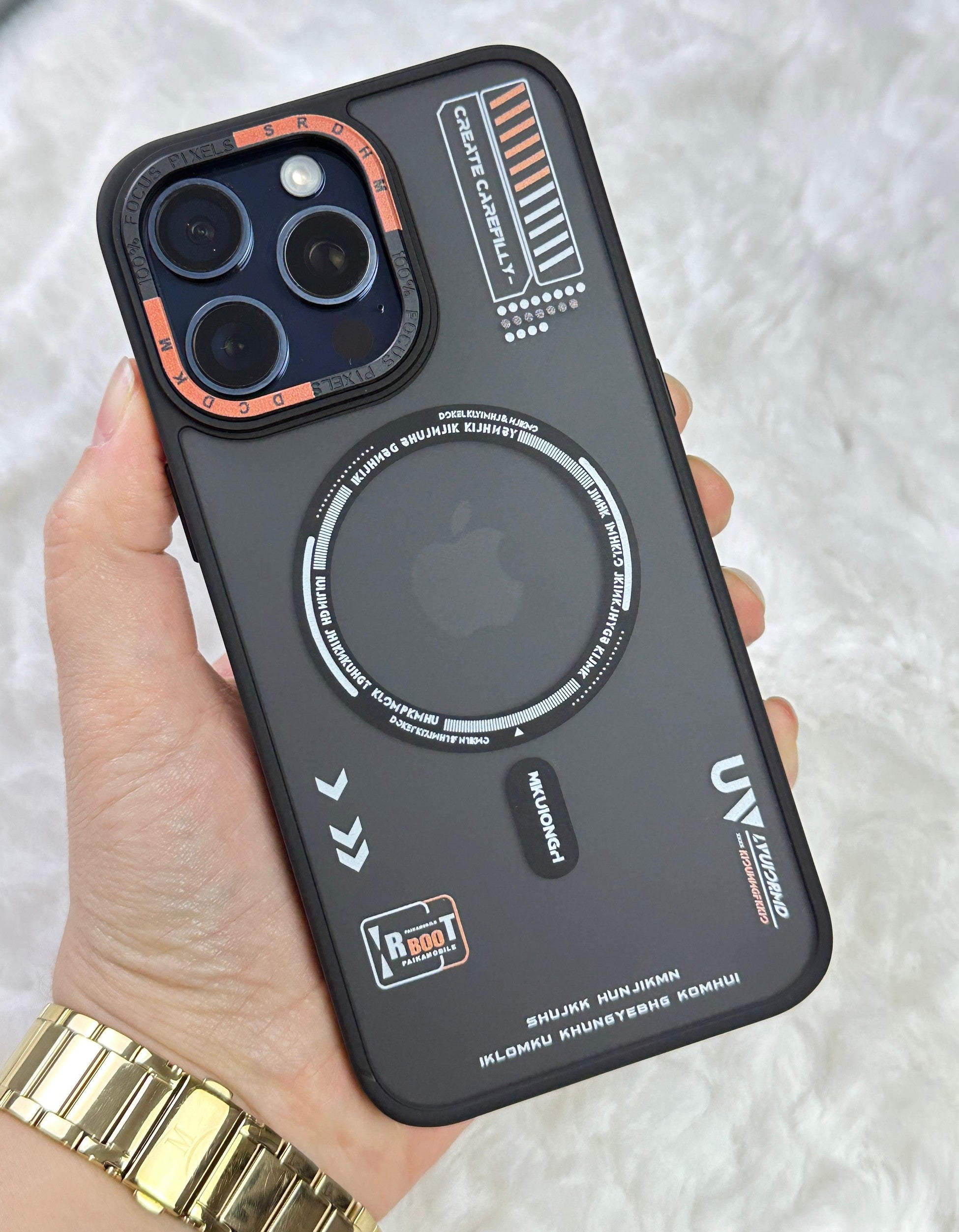 iPhone 15 Pro Max Magsafe Wireless Şarj Özellikli Desenli Tiger Kılıf