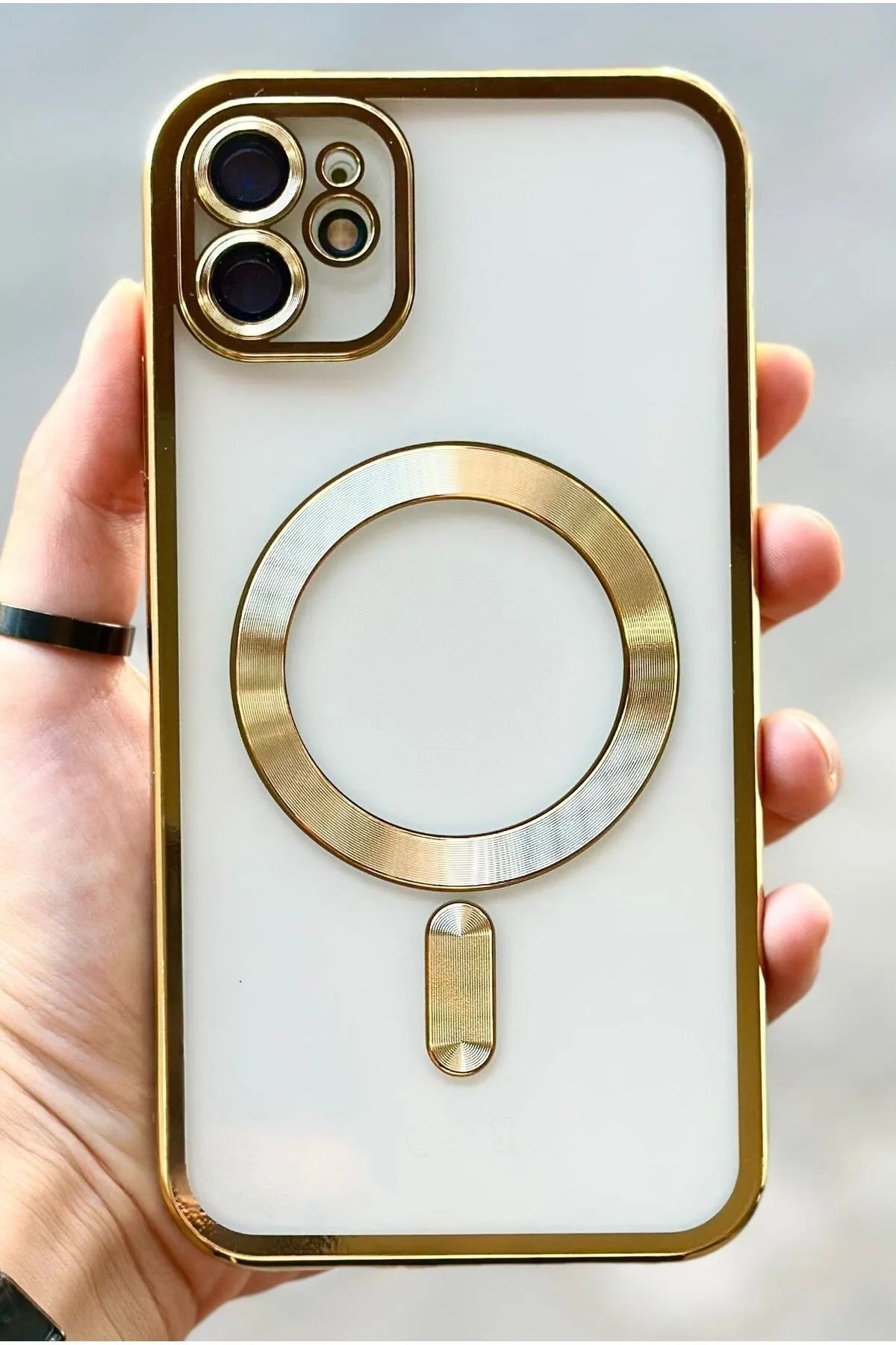 iPhone 12 Kamera Korumalı Sararmaz Silikon Parlak Magsafe Destekli Modern Cetro Kılıf