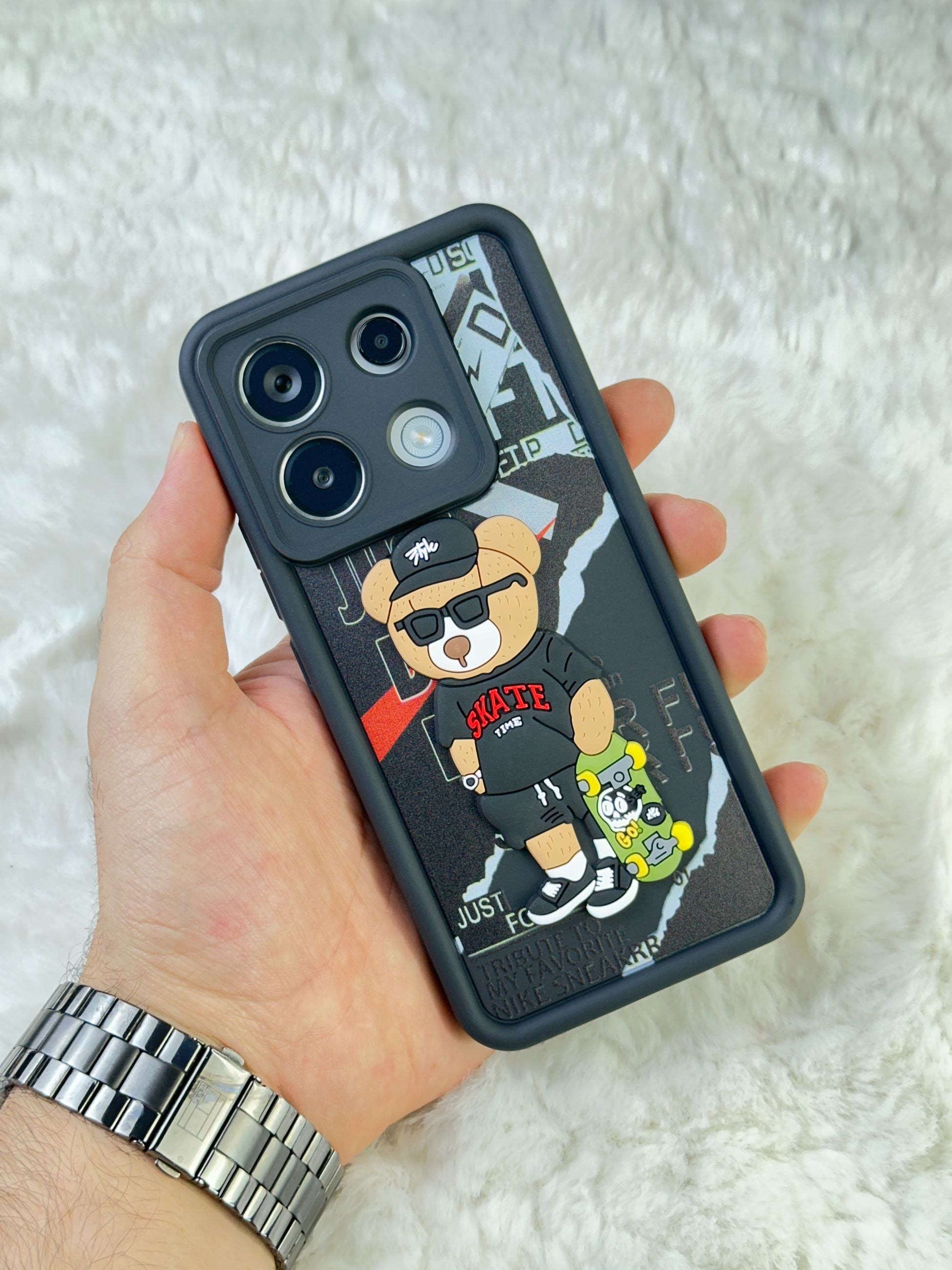 Xiaomi Redmi Note 13 Sert Silikonlu Lansman Ayıcıklı kılıf