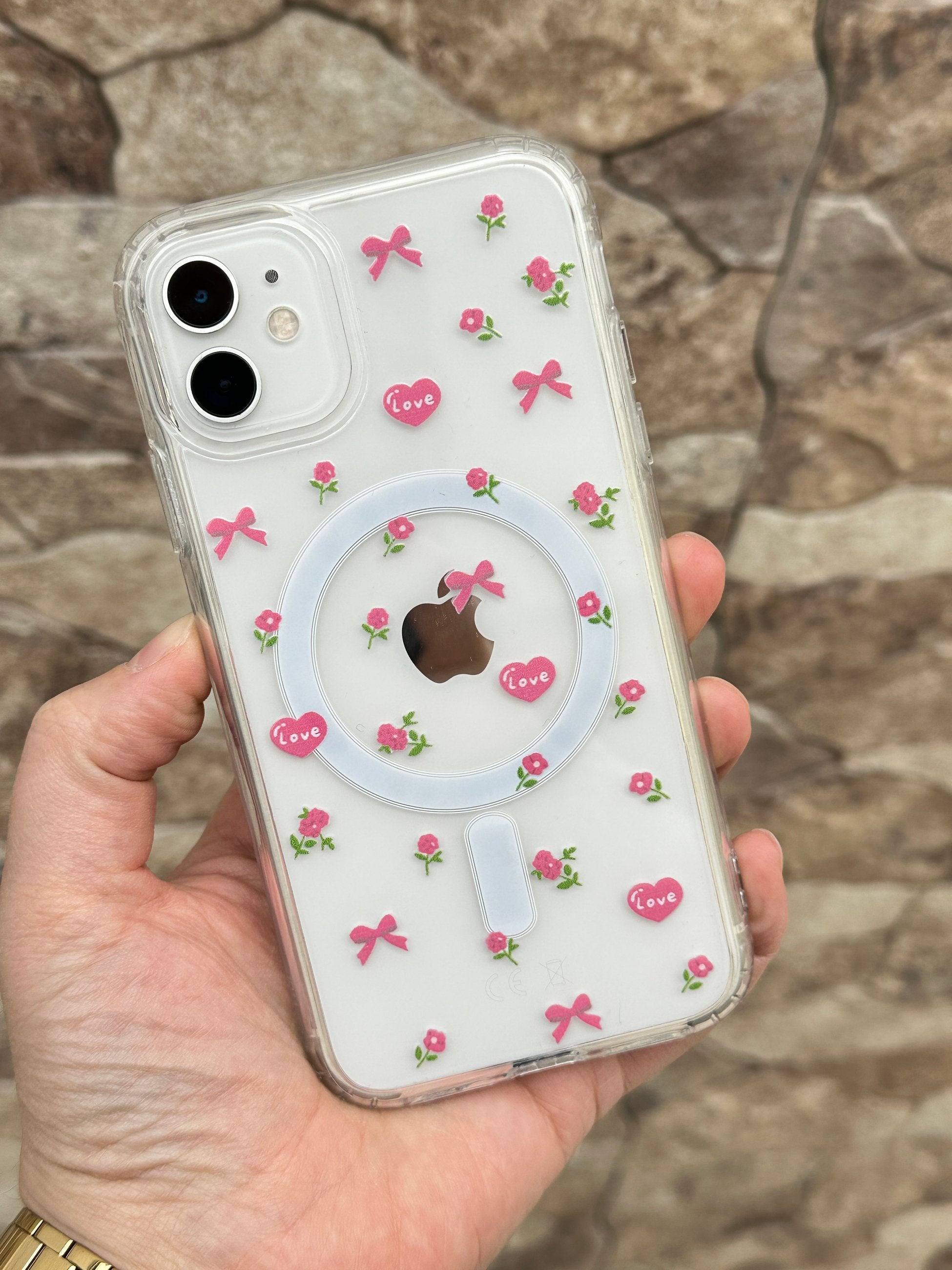 Şeffaf Çiçek Kalp Desenli Magsafe Wireless Kablosuz Şarj Destekli Flower Magsafe Kılıf