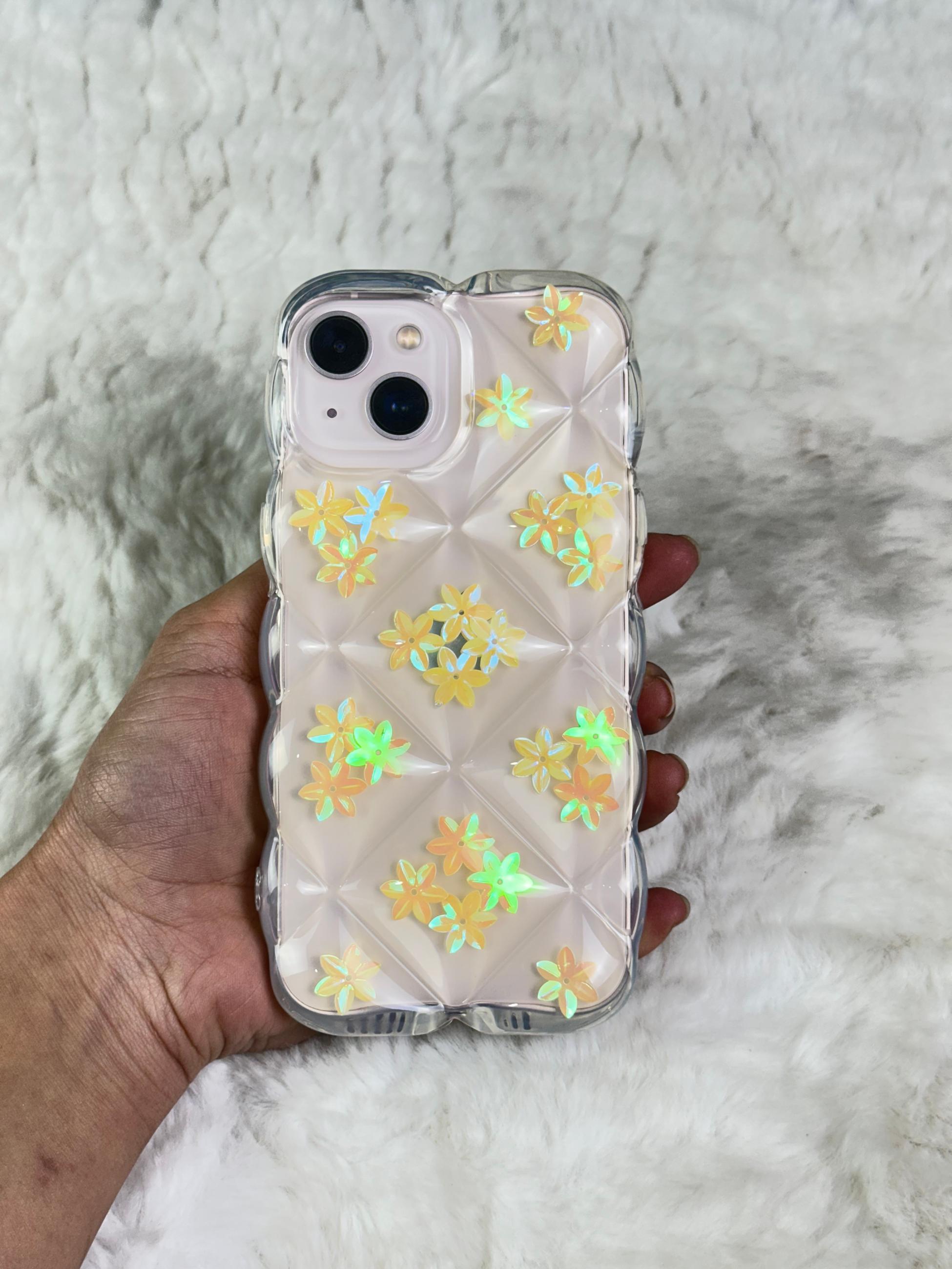 iPhone 14 Darbe Emici Özellikli Çiçekli Kalpli Figürlü Angel Kılıf