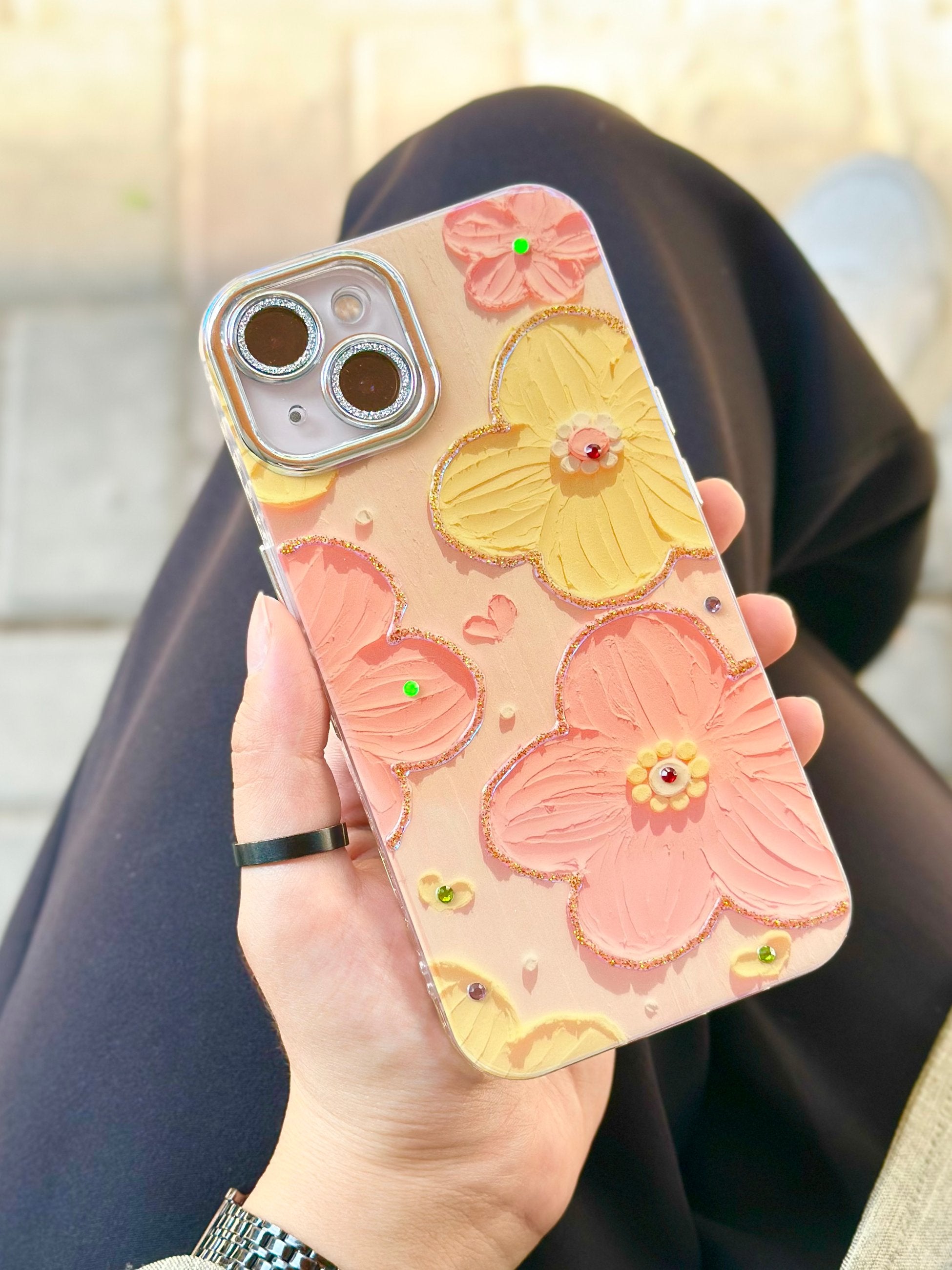 iPhone 13 Çiçek Desenli Lens Koruyuculu Paint Kılıfı