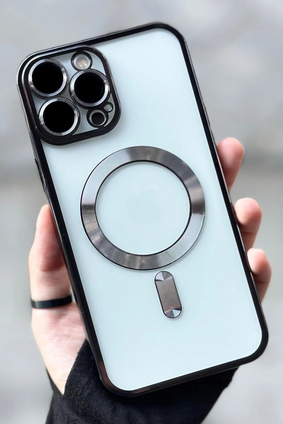 iPhone 14 Pro Max Kamera Korumalı Sararmaz Silikon Parlak Magsafe Destekli Modern Cetro Kılıf