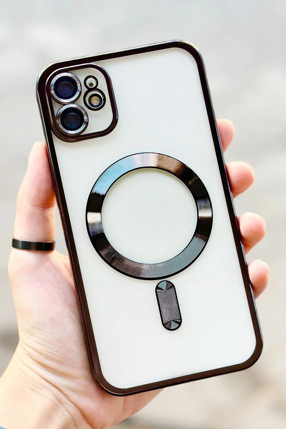 iPhone 11 Kamera Korumalı Sararmaz Silikon Parlak Magsafe Destekli Modern Cetro Kılıf