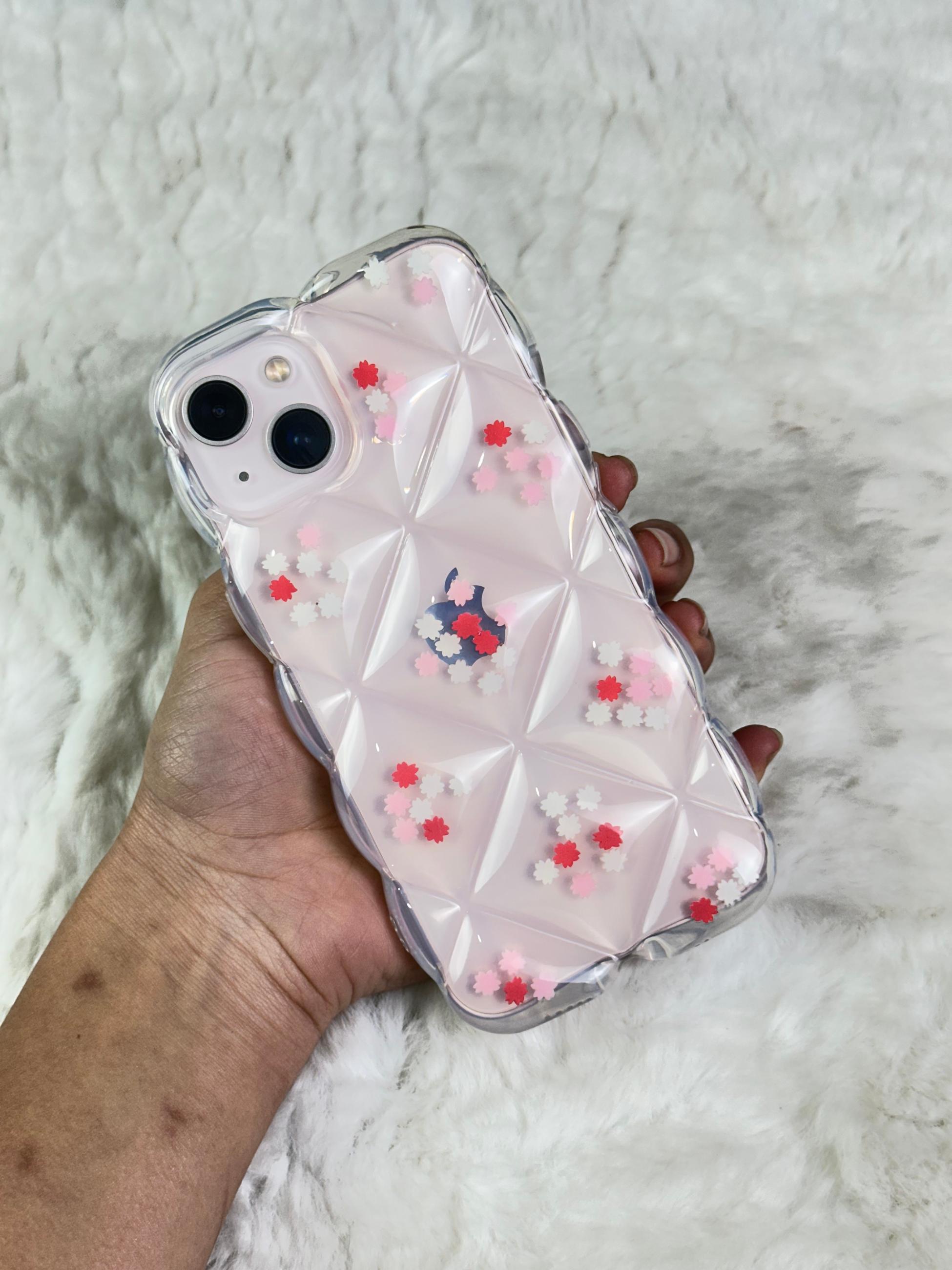 iPhone 13 Darbe Emici Özellikli Çiçekli Kalpli Figürlü Angel Kılıf