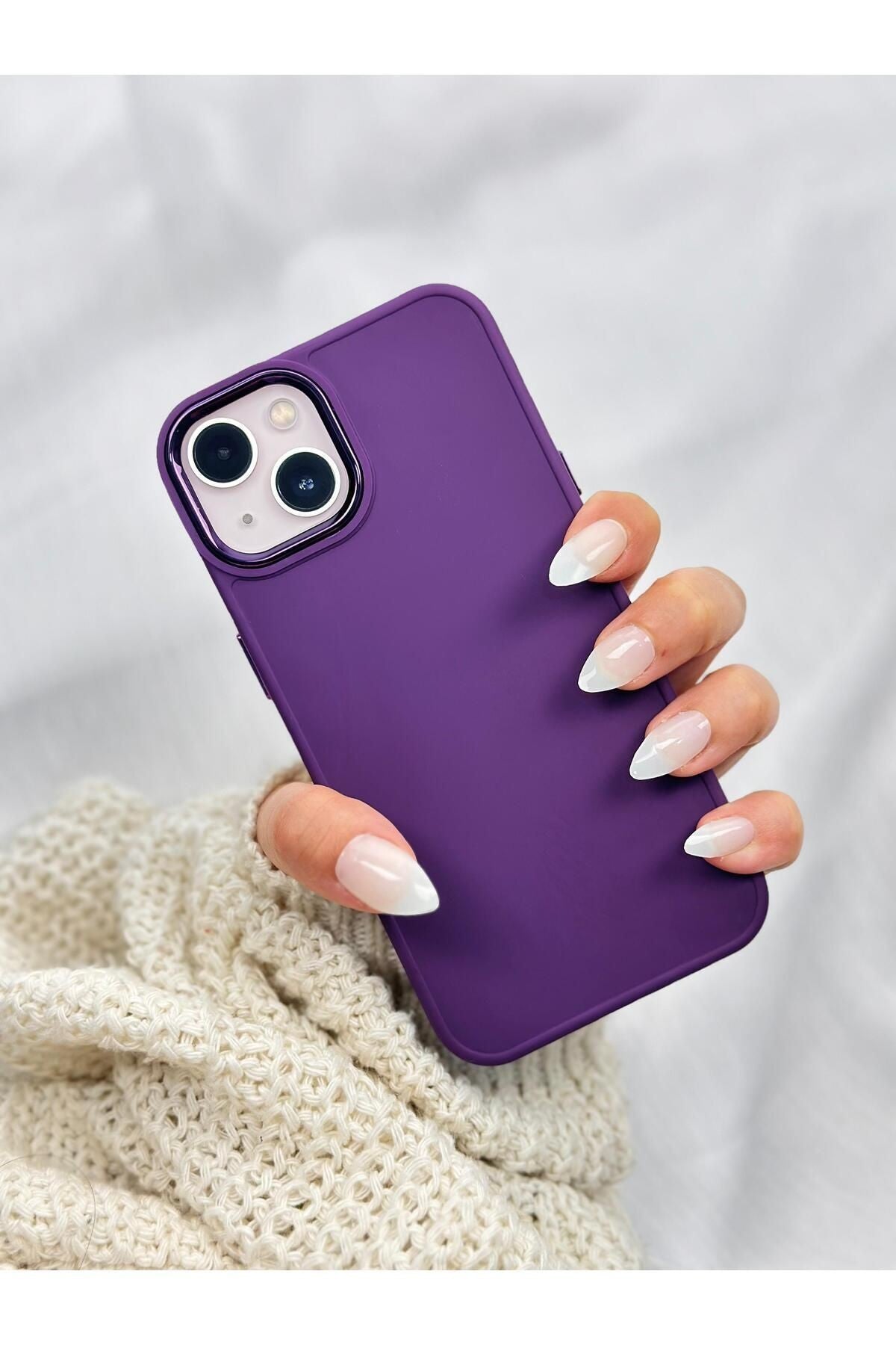 İphone 13 Uyumlu Parlak Metal Detaylı Tuşu Kolay Basmalı Pastel Silikon Ruby Kılıf