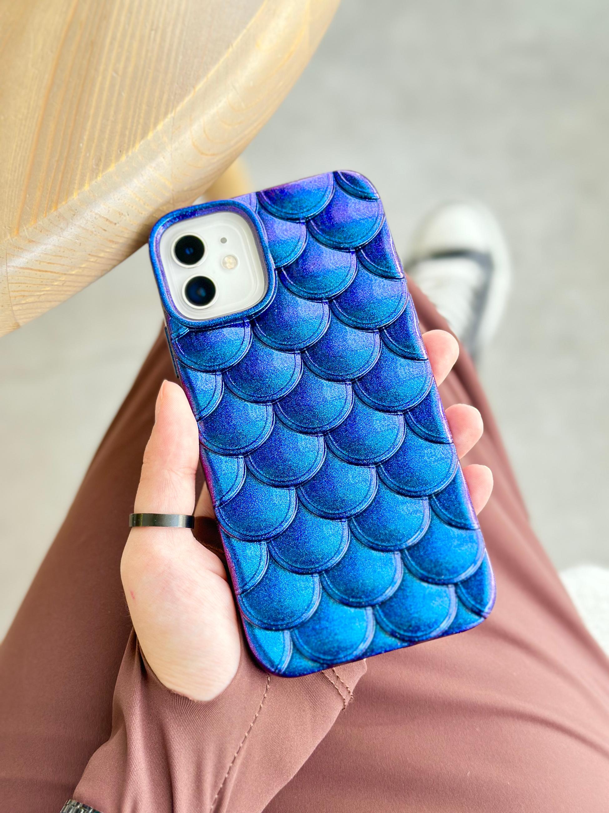 iPhone 11 Balık Sırtı Desenli Parlak İşlemeli 3 Boyutlu Kamera Çıkıntılı Kaliteli Fish Kılıf