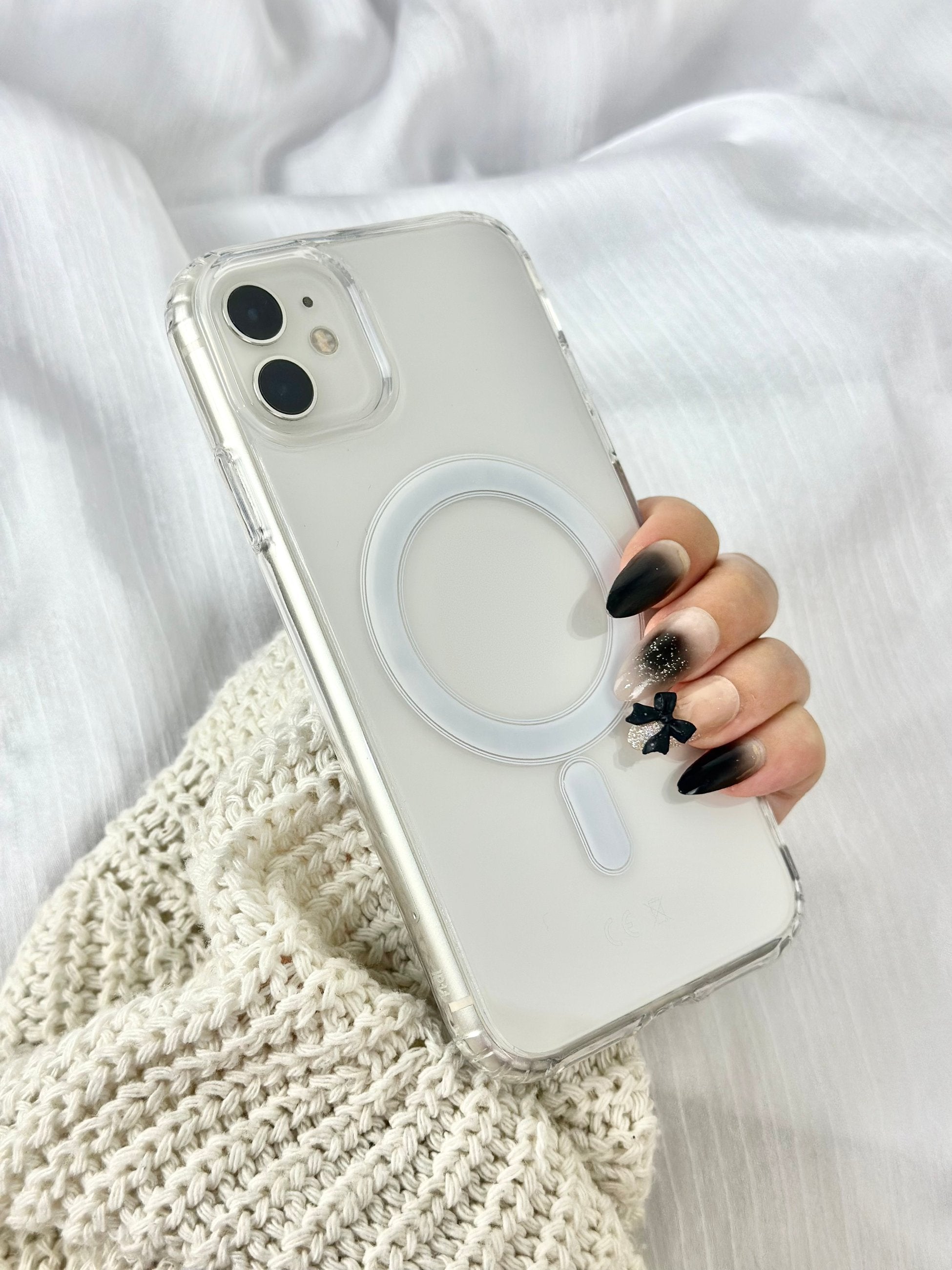 iPhone 11 Magsafe Kablosuz Şarj Destekli Şeffaf V-Mags Kılıf