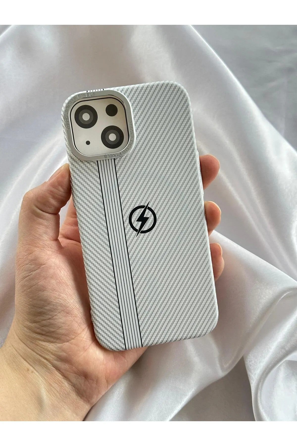 iPhone 15 Karbon Desenli Yükseltilmiş Kamera Korumalı Modern Kılıf