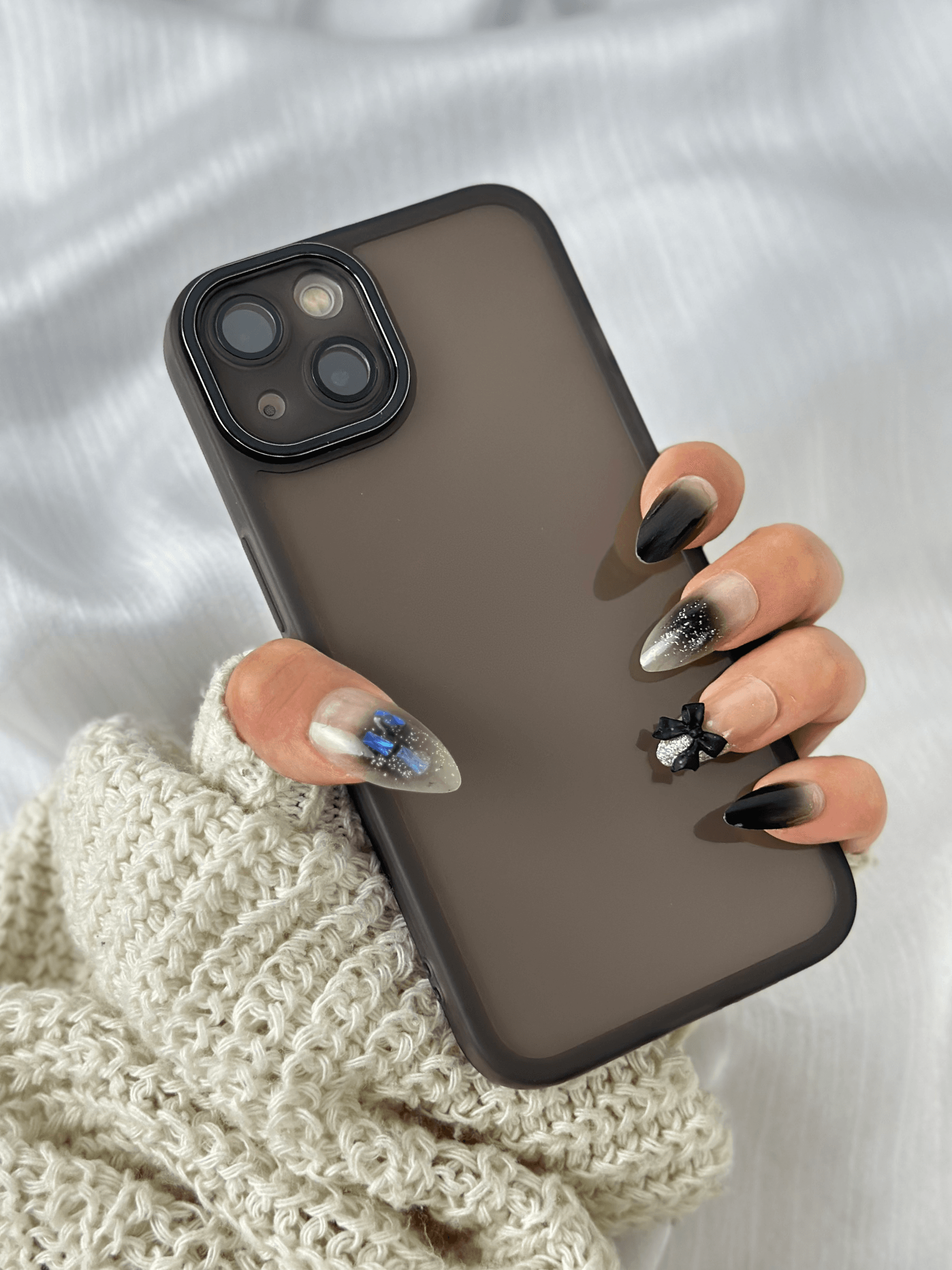 iPhone 14 Kamera Korumalı Transparan Berry Kılıf