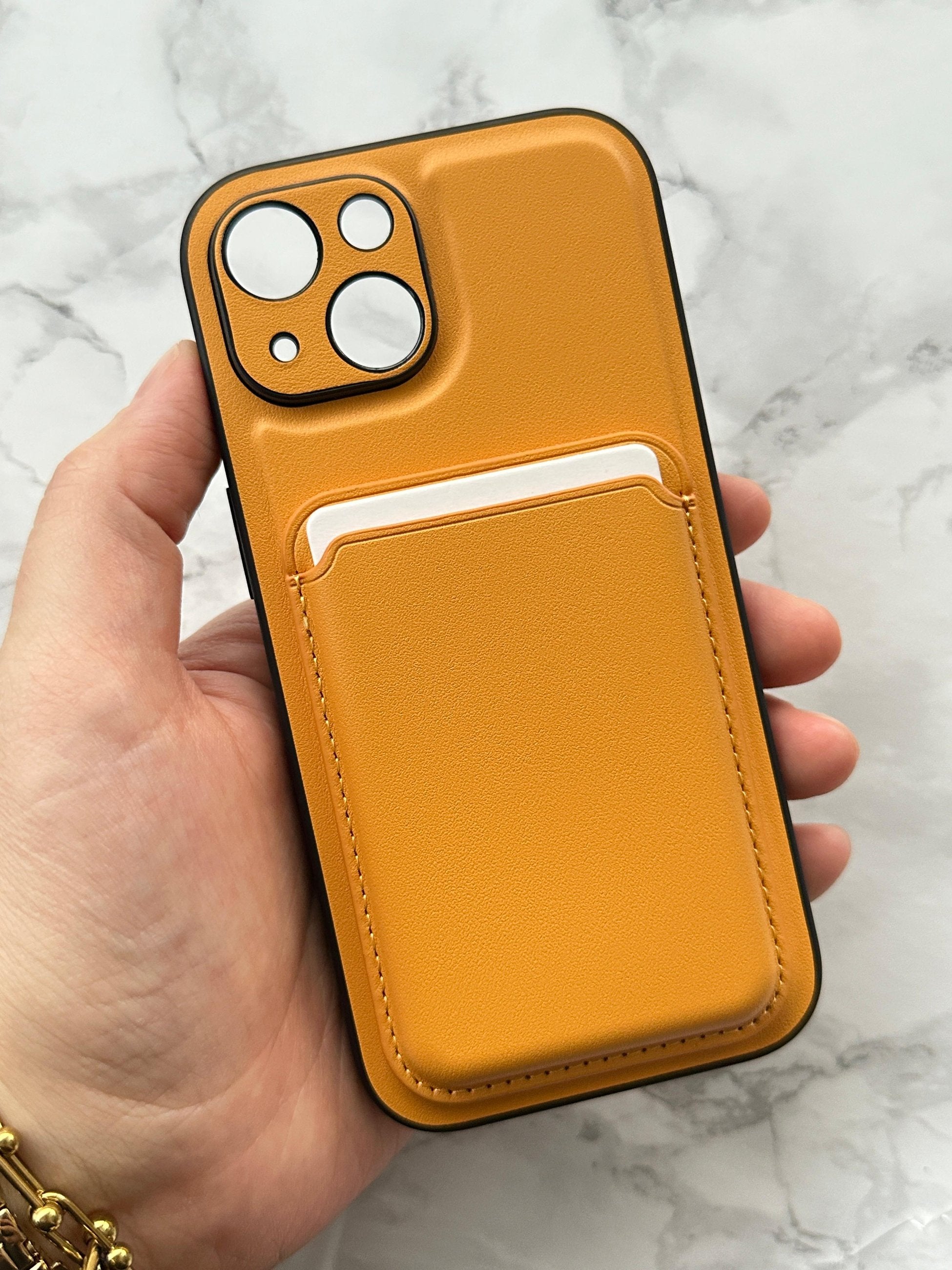 iPhone 15 Deri Magnetik Kartlıklı Kamera Korumalı Kartlıklı Kılıf