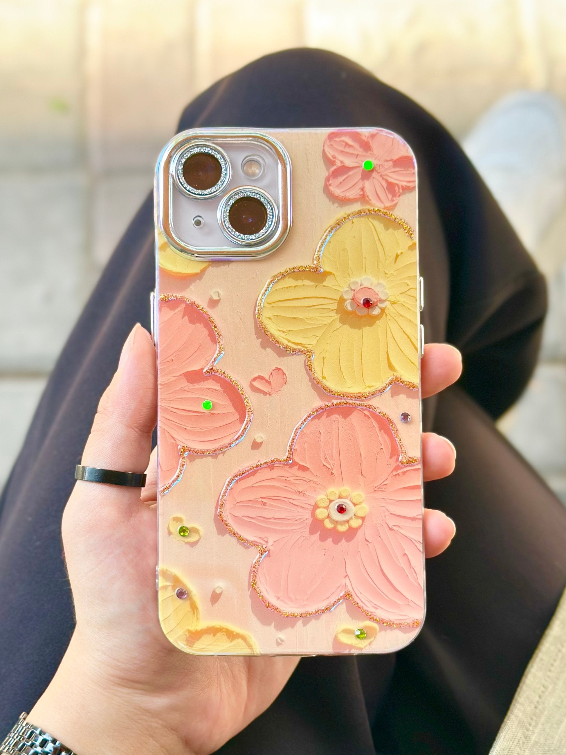 iPhone 13 Çiçek Desenli Lens Koruyuculu Paint Kılıfı