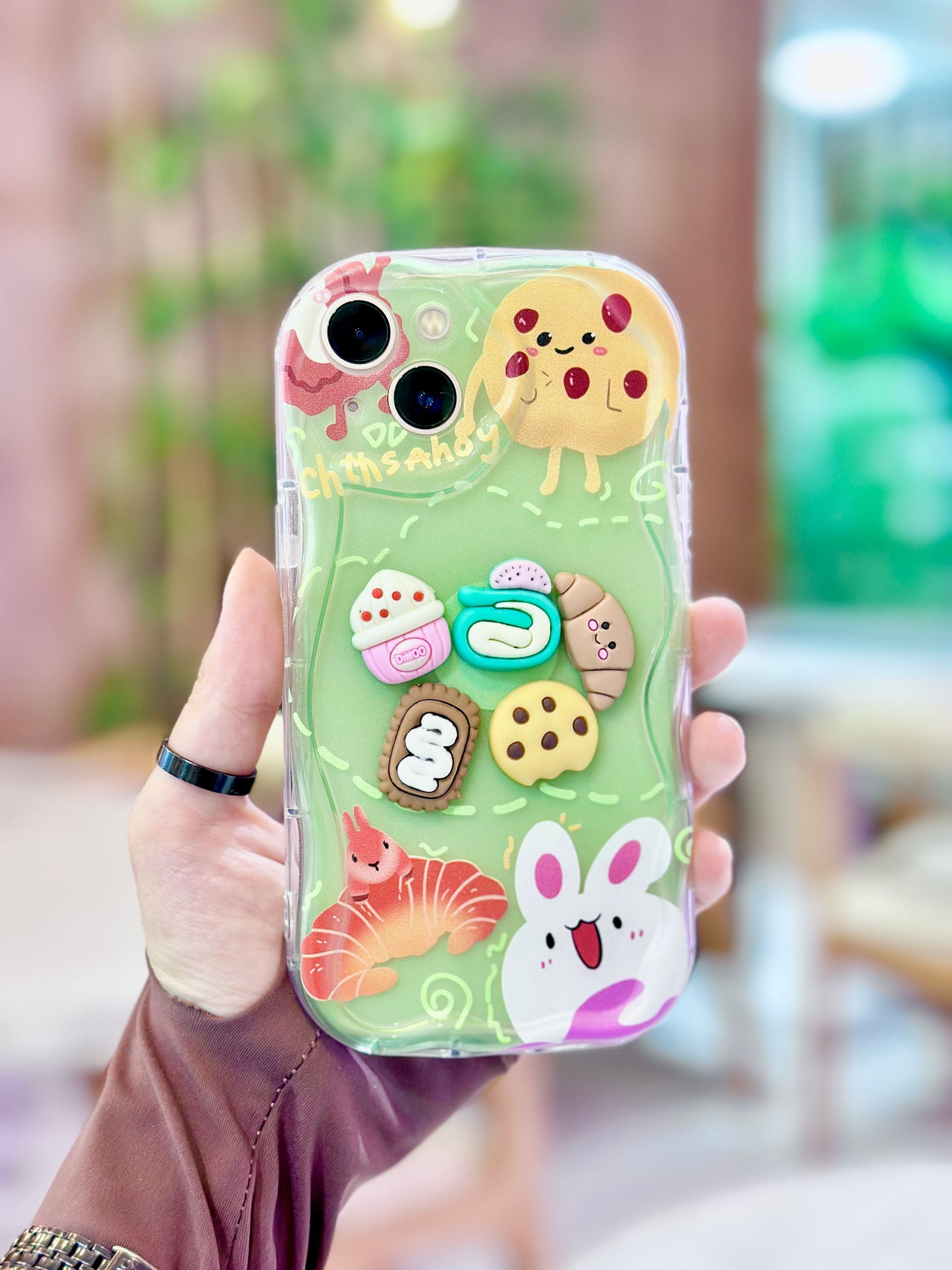 iPhone 13 Sevimli Tavşan Kurabiye Kruvasan Desenli 3 Boyutlu Silikon Rabbit Kılıf