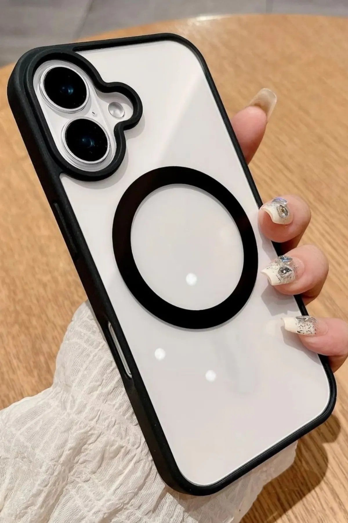 iPhone 16 Plus Magsafe Wireless Şarj Özellikli Silikon Kamera Çıkıntılı REMA Kılıf