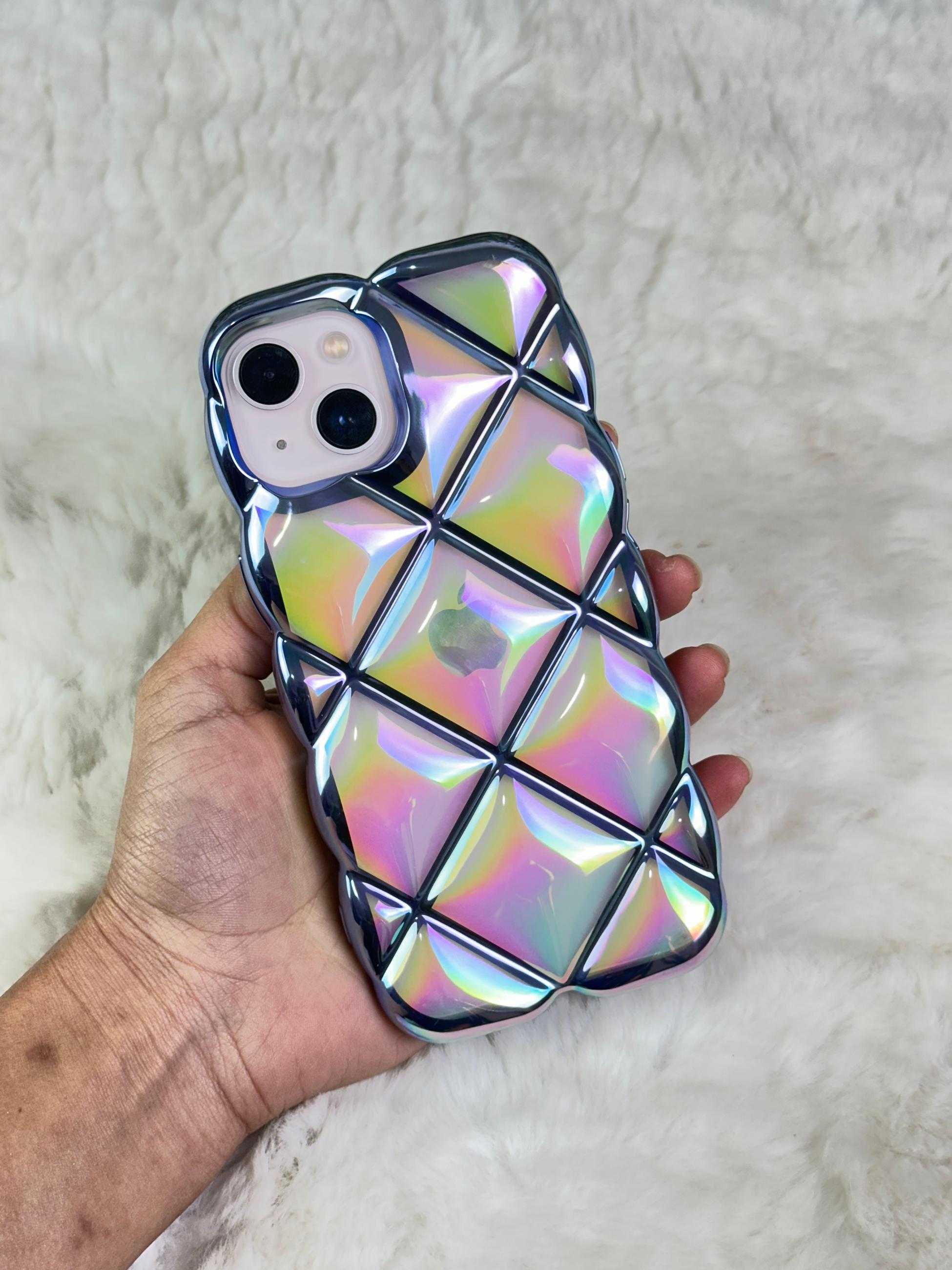 iPhone 15 Kabartma Desenli 3D Darbe Emici Ultra Sağlam Duda kılıf