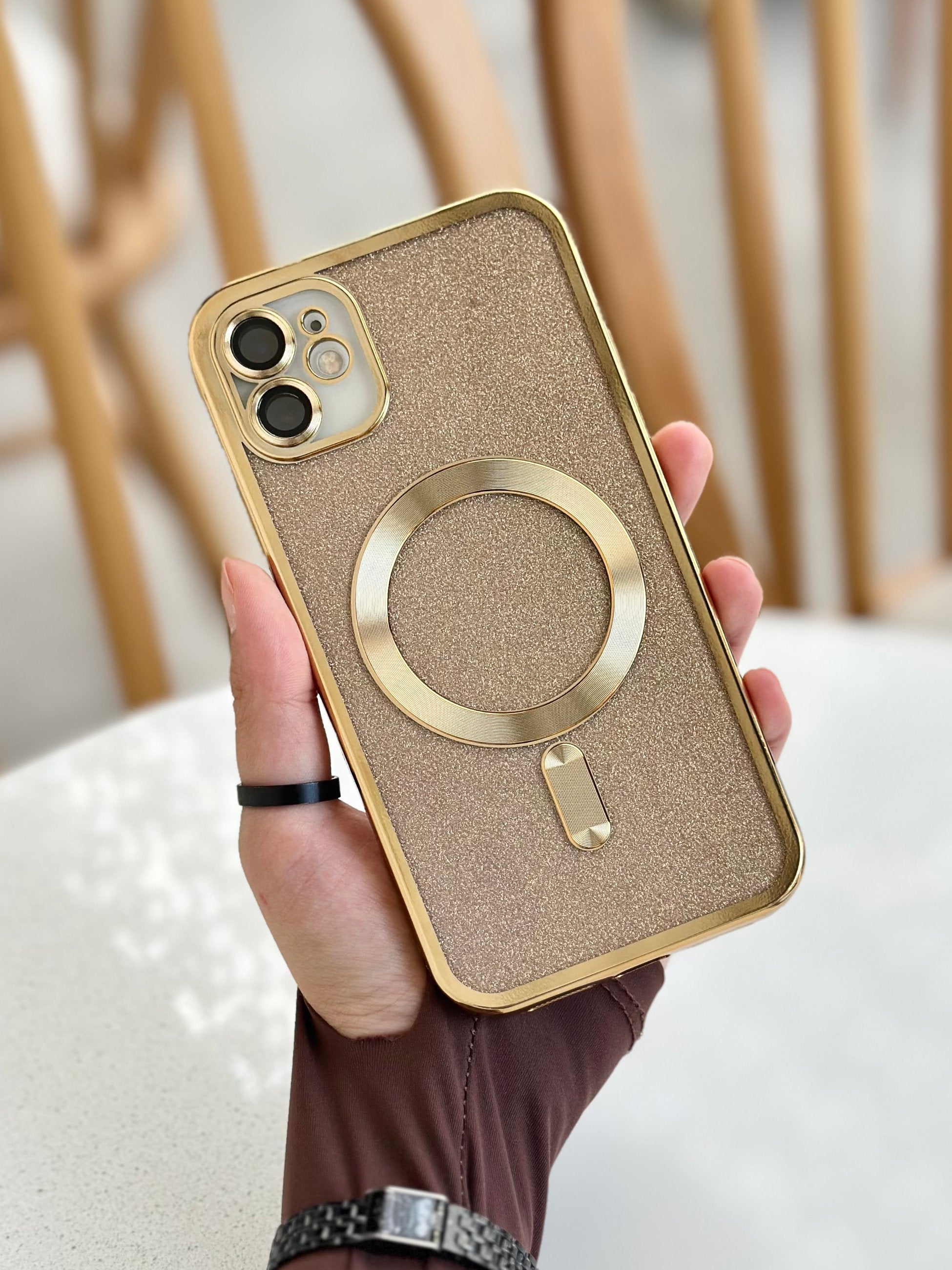 iPhone 11 Magsafe Özellikli Simli Kamera Korumalı Shimmer Kılıfı