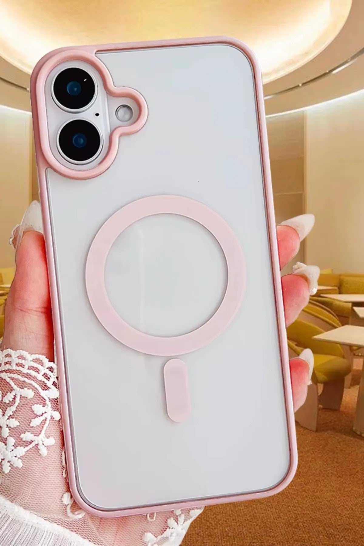 iPhone 16 Plus Magsafe Wireless Şarj Özellikli Silikon Kamera Çıkıntılı REMA Kılıf