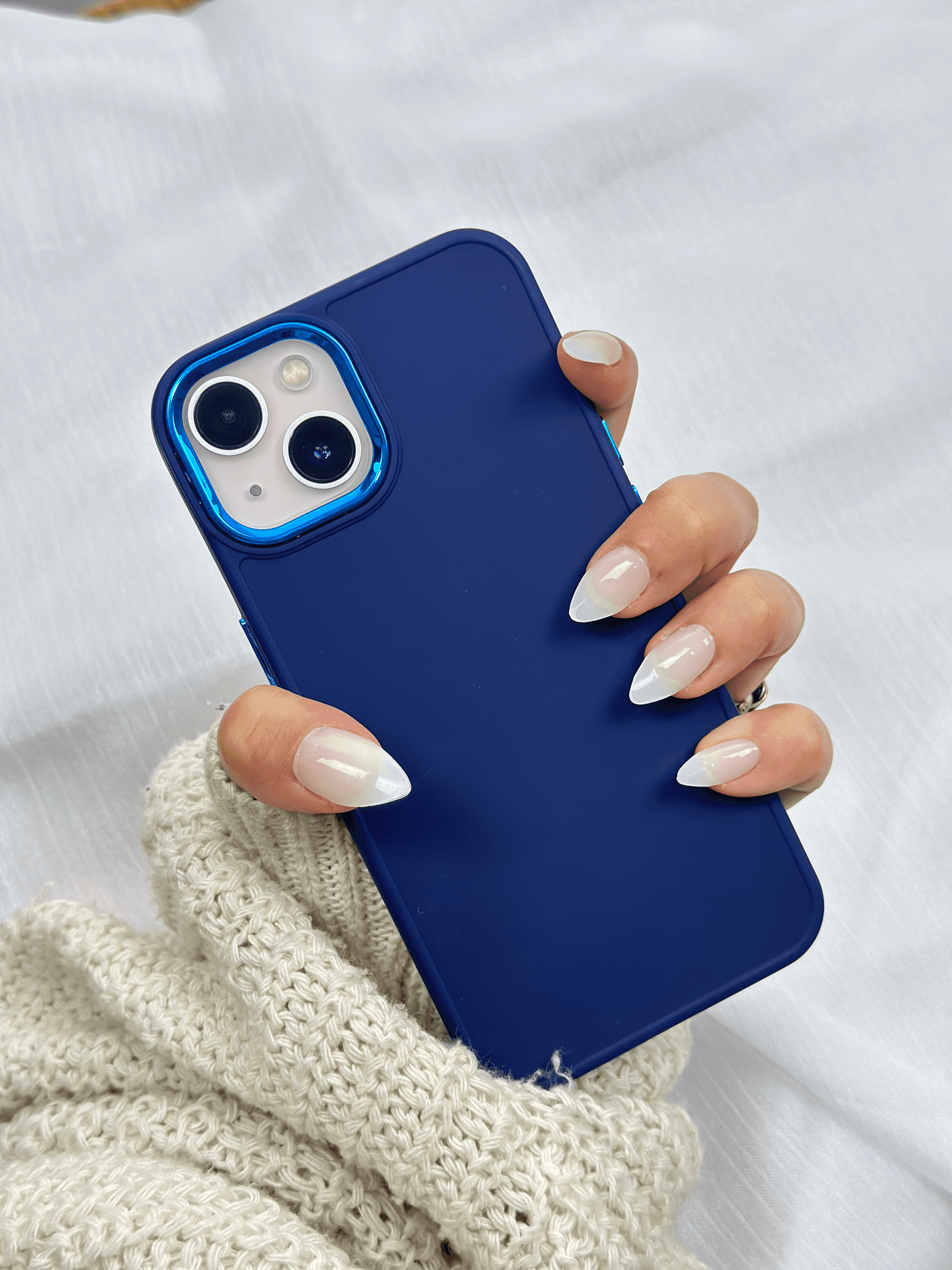 iPhone 14 Plus Kılıf Içi Kadife Parlak Detaylı Pastel Silikon Ruby Kılıf