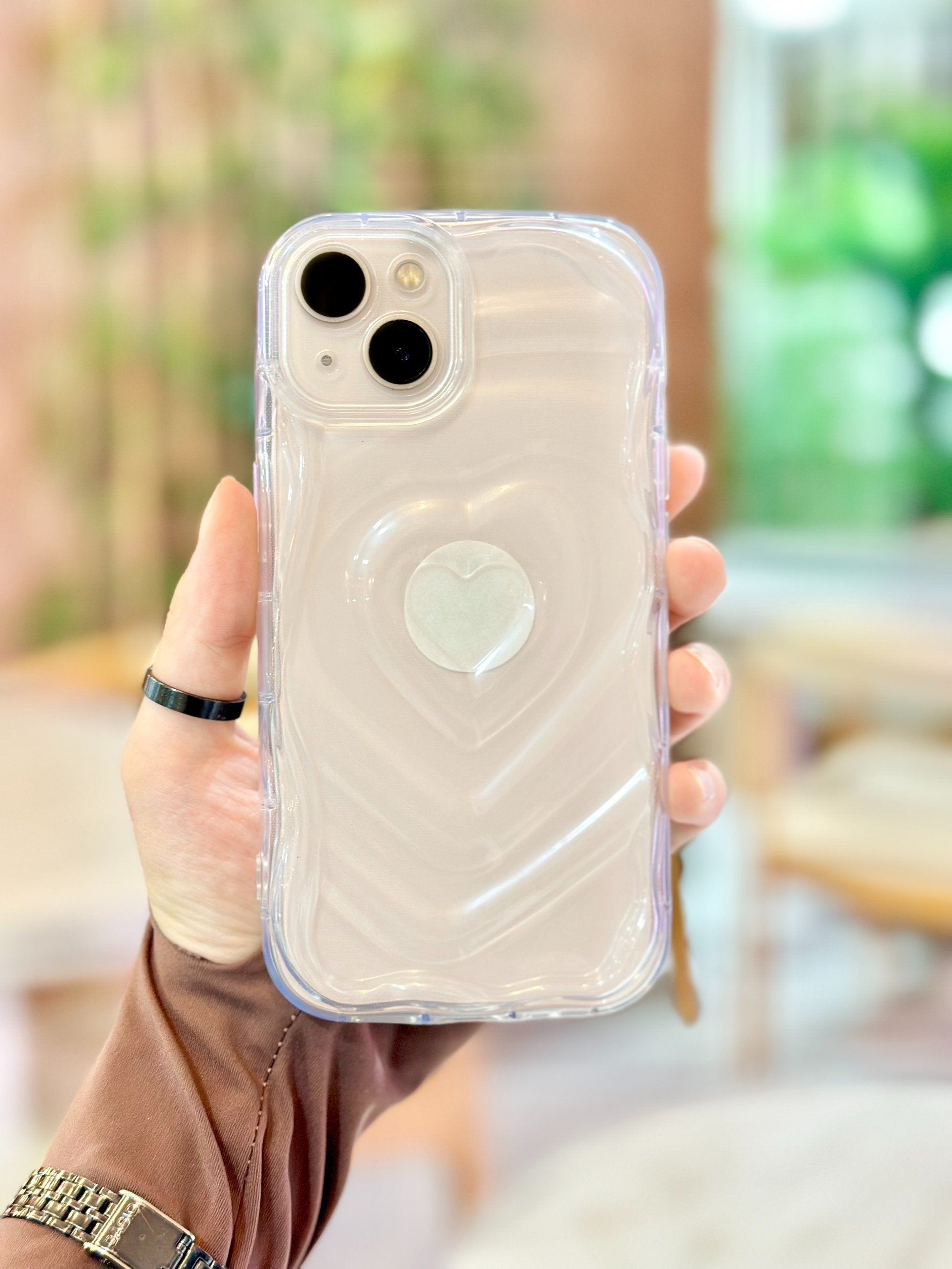 iPhone 15 Kalp Desenli Kabartmalı Zarif 3D Şeffaf Kamera Korumalı Silikon Kılıf