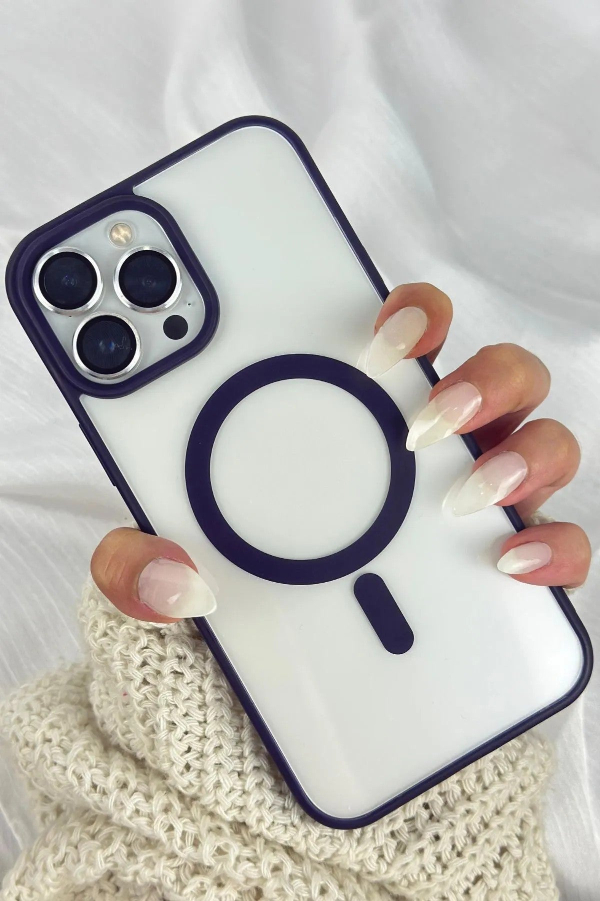 iPhone 13 Pro Max Magsafe Wireless Şarj Özellikli Silikon Kamera Çıkıntılı Rema Kılıf