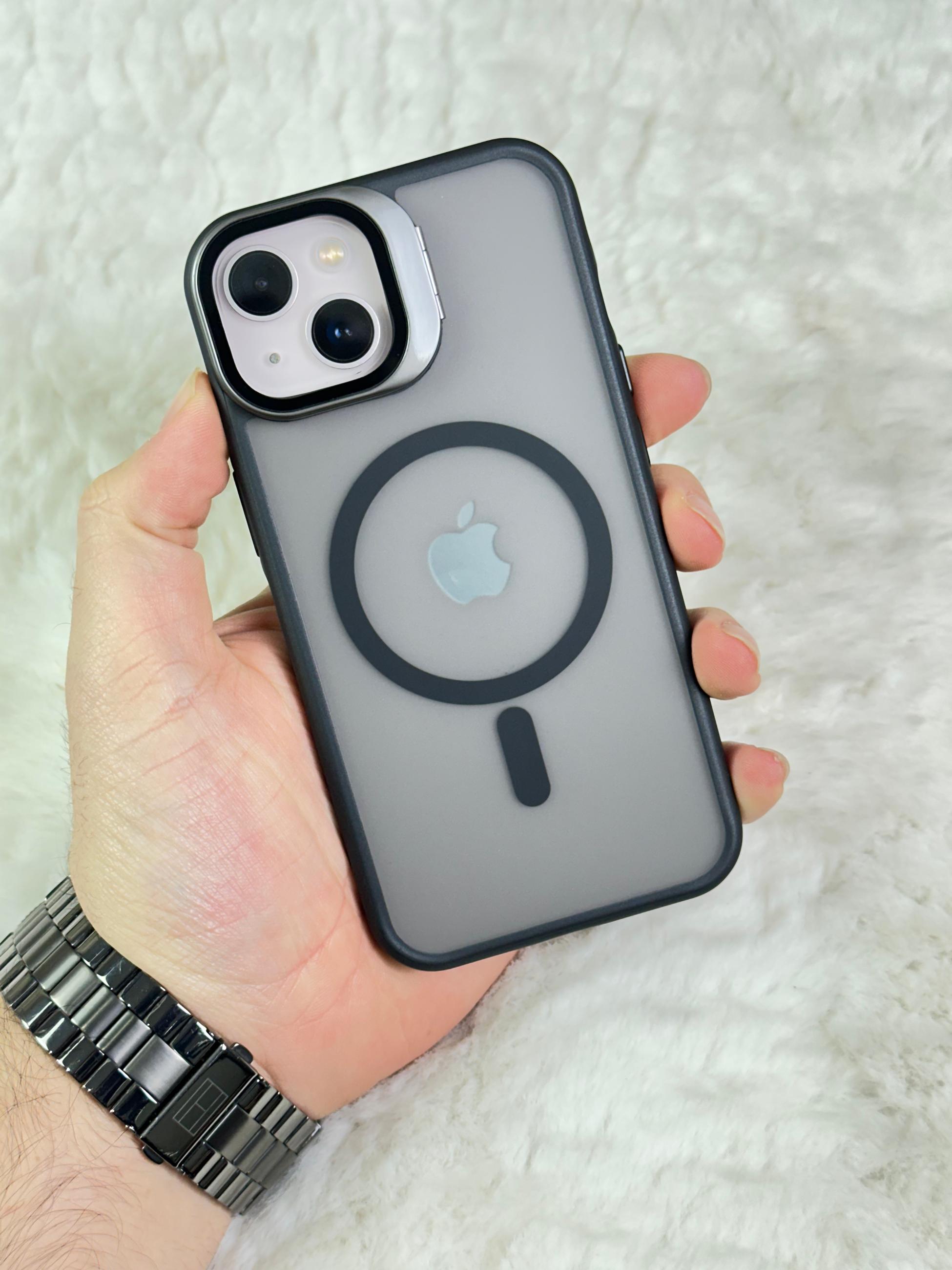 iPhone 13 Açılabilir Kamera Koruyucu Cam ve Stand Olabilen Arkası Mat Yanları Sert Silikon Duda Magsafe