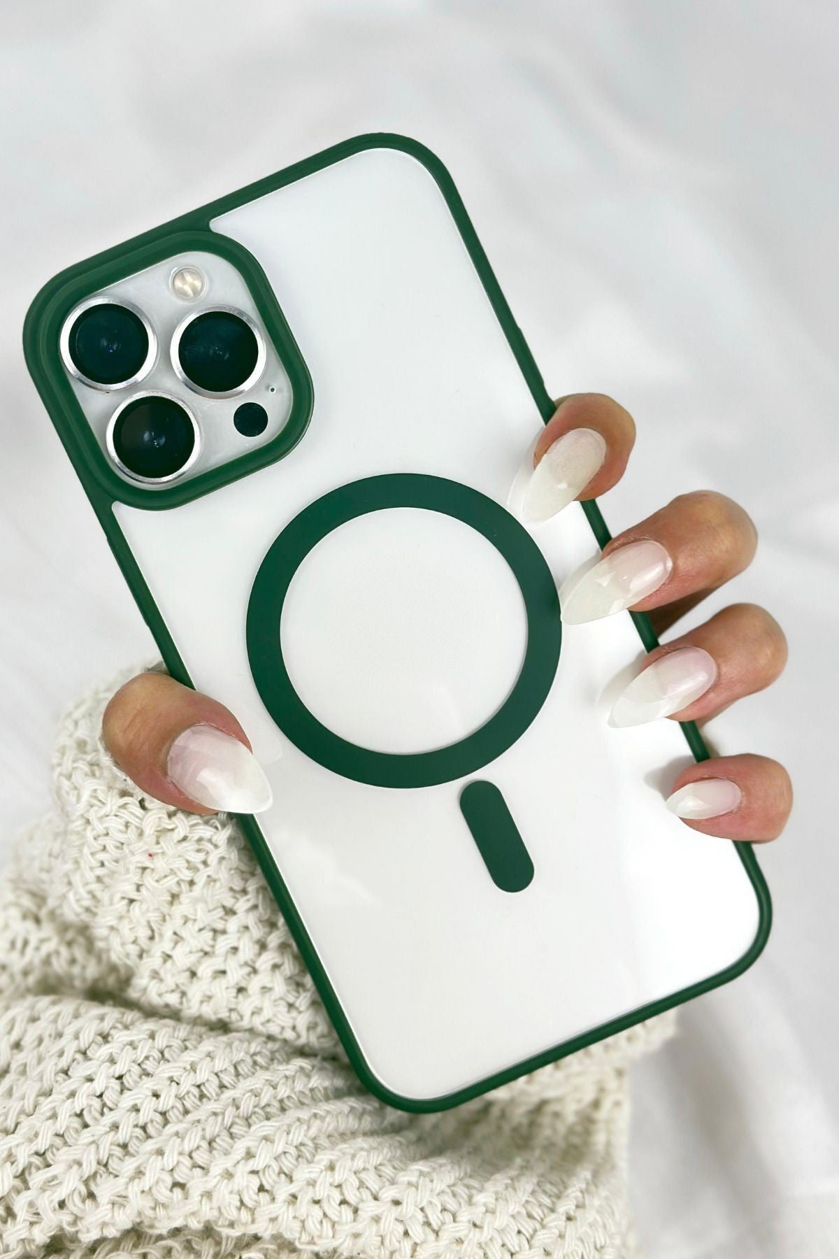 iPhone 13 Pro Magsafe Wireless Şarj Özellikli Silikon Kamera Çıkıntılı Rema Kılıf