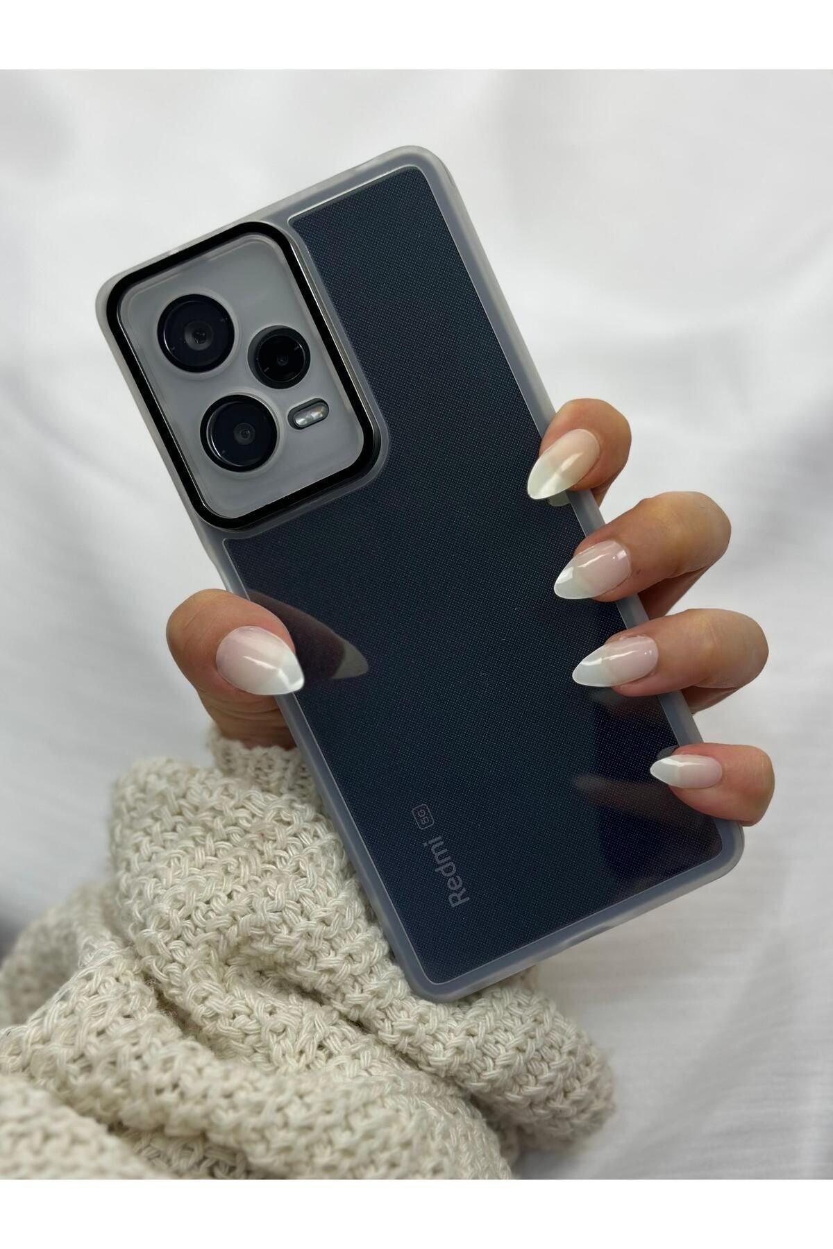 Redmi Note 12 Pro 5G Parlak Kamera Ve Darbe Korumalı Kenarları Renkli Arkası Şeffaf Post BERRY