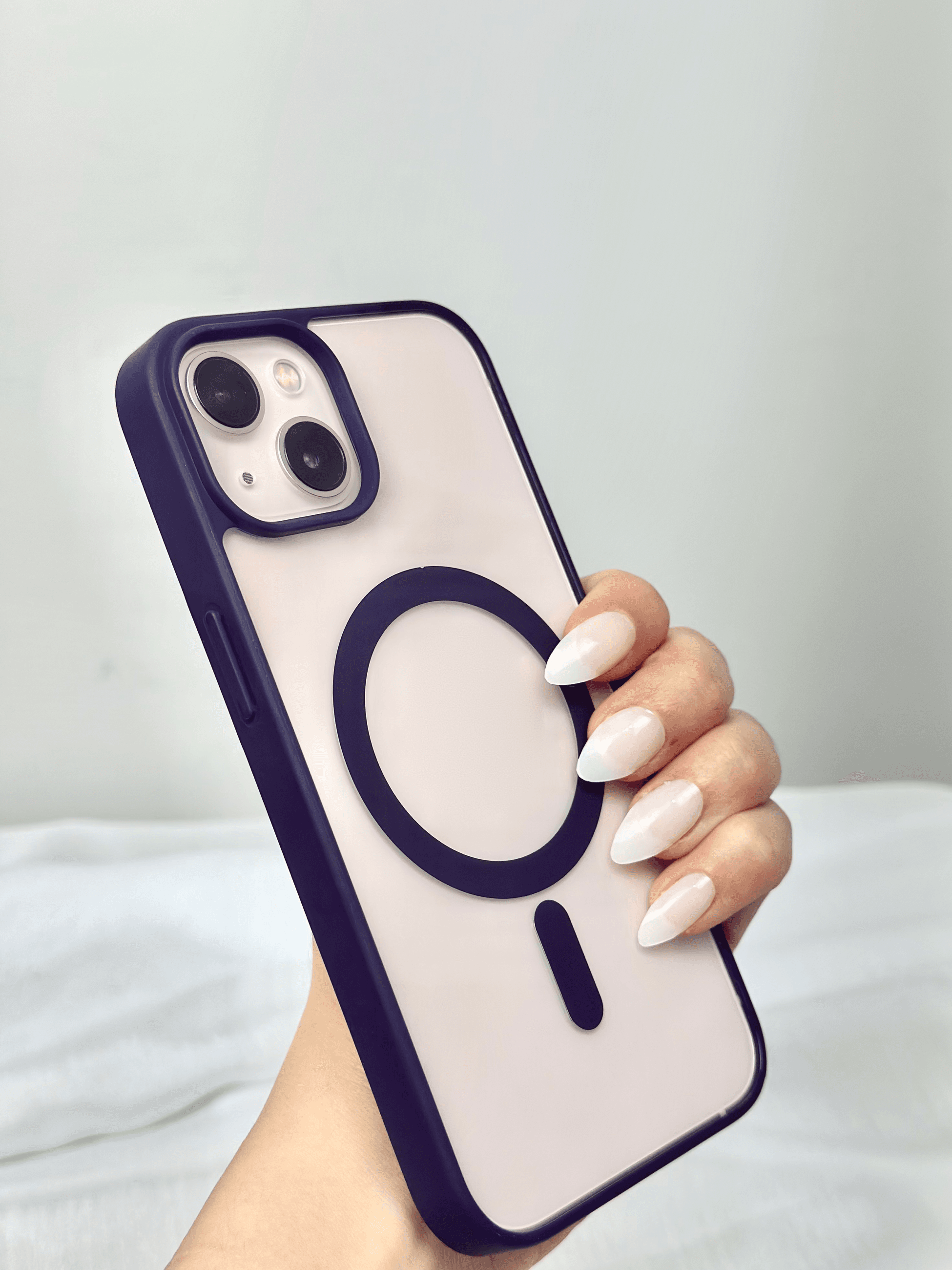 iPhone 14 Ile Uyumlu Magsafe Wireless Şarj Özellikli Silikon Kamera Çıkıntılı Rema Kılıf